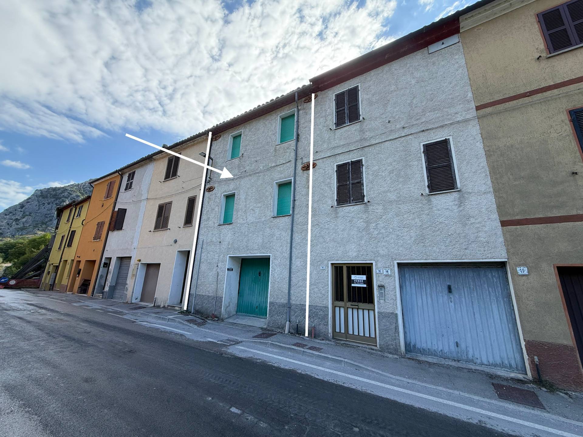 Cielo Terra in vendita a Genga