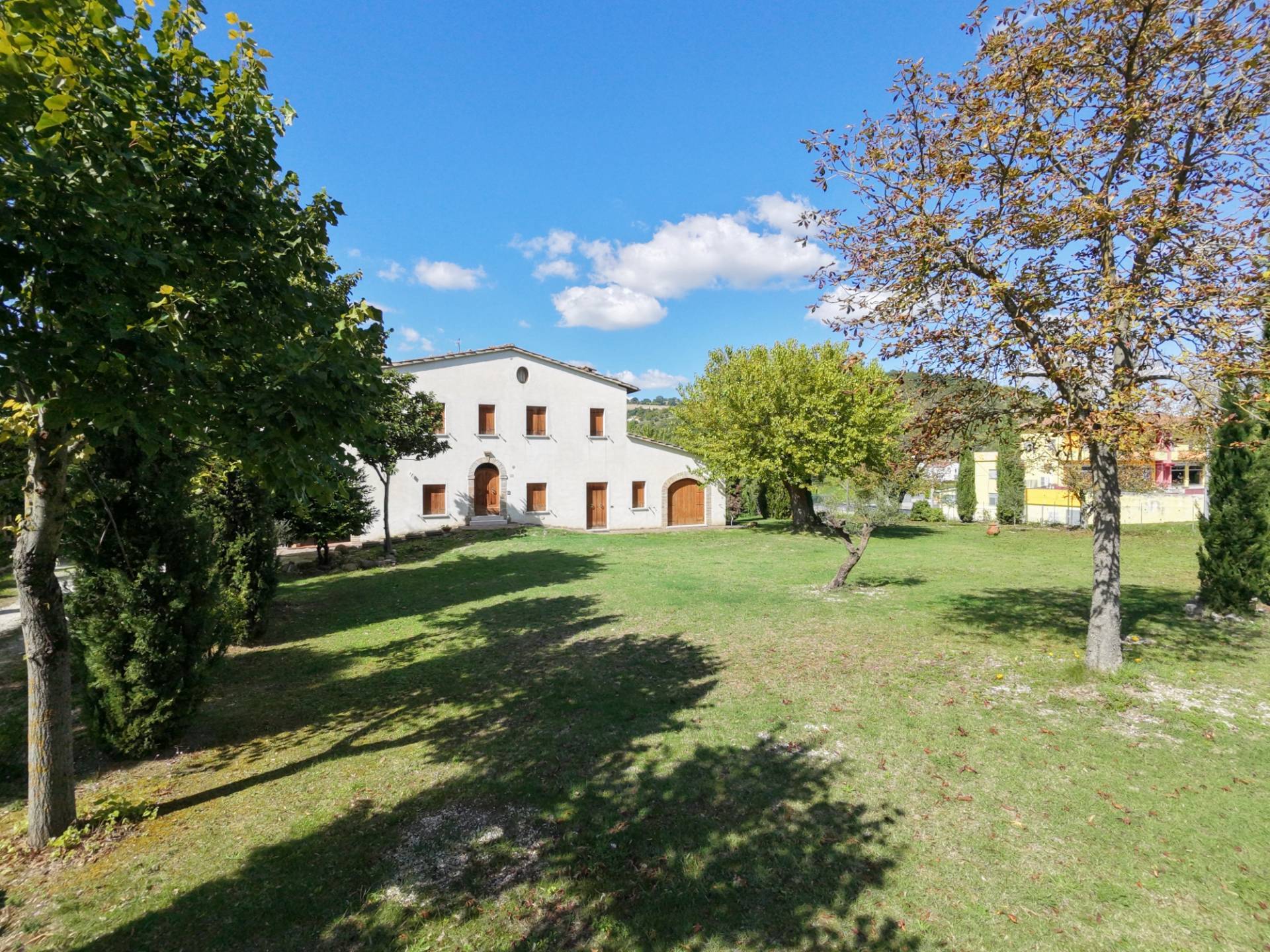 Villa in vendita a Pergola
