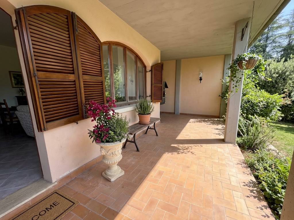 Villa a schiera in vendita a Fabriano, SEMI PERIFERIA