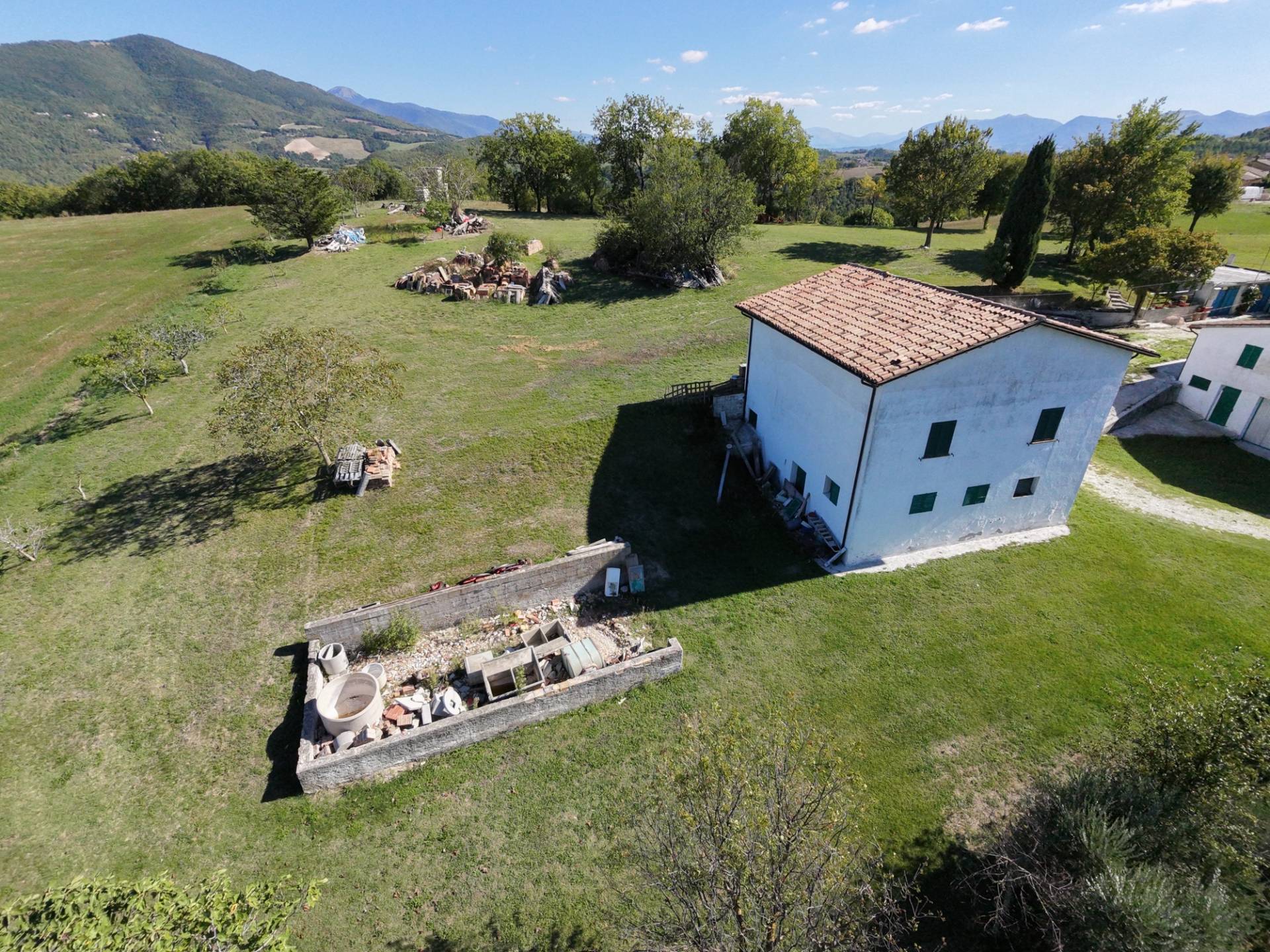 Casolare in vendita a Genga