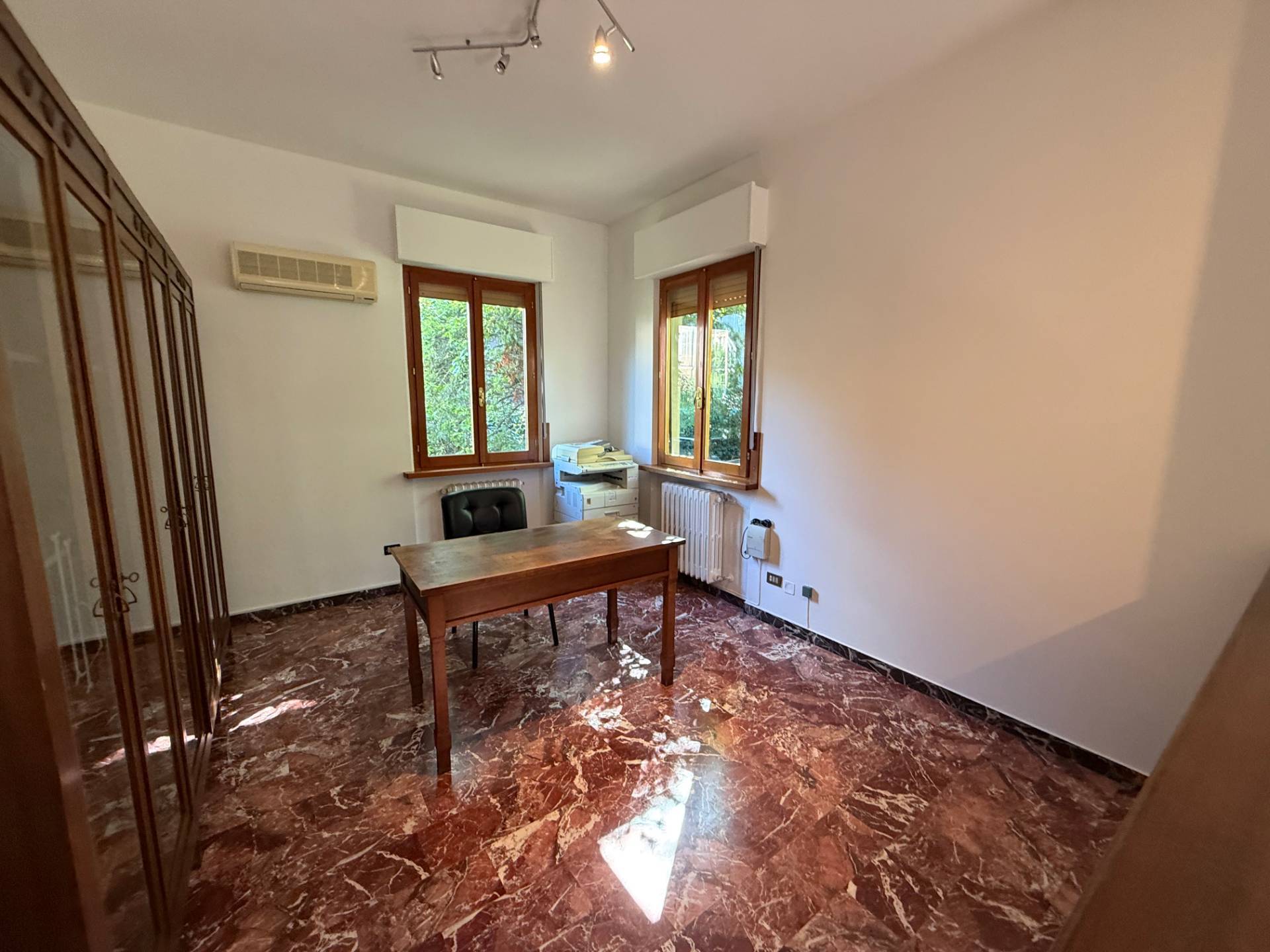 Studio/Ufficio in affitto a Fabriano, SEMI PERIFERIA