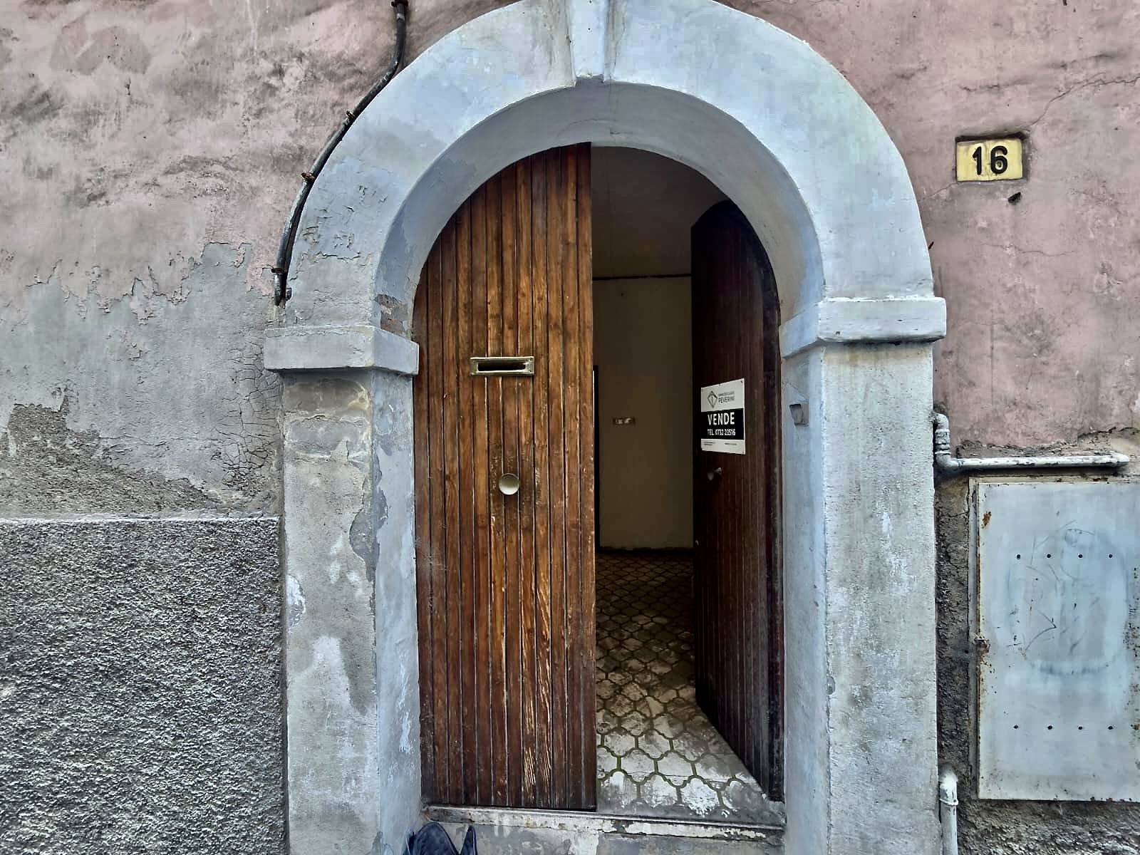 Appartamento in vendita a Fabriano, CENTRO STORICO