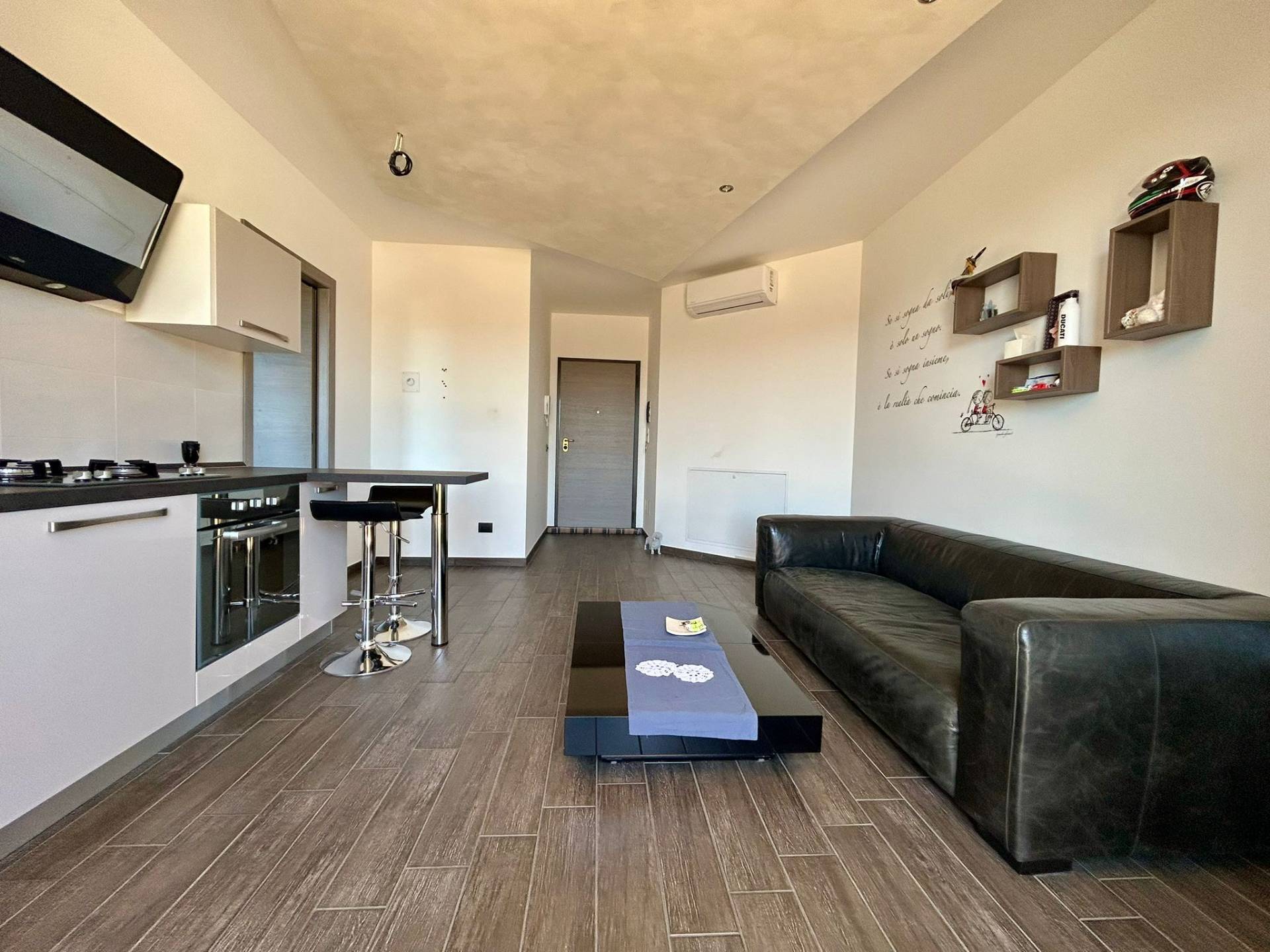 Appartamento in vendita a Cairate