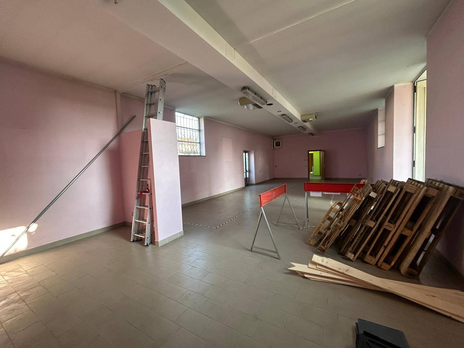 Capannone in affitto a Solbiate Olona