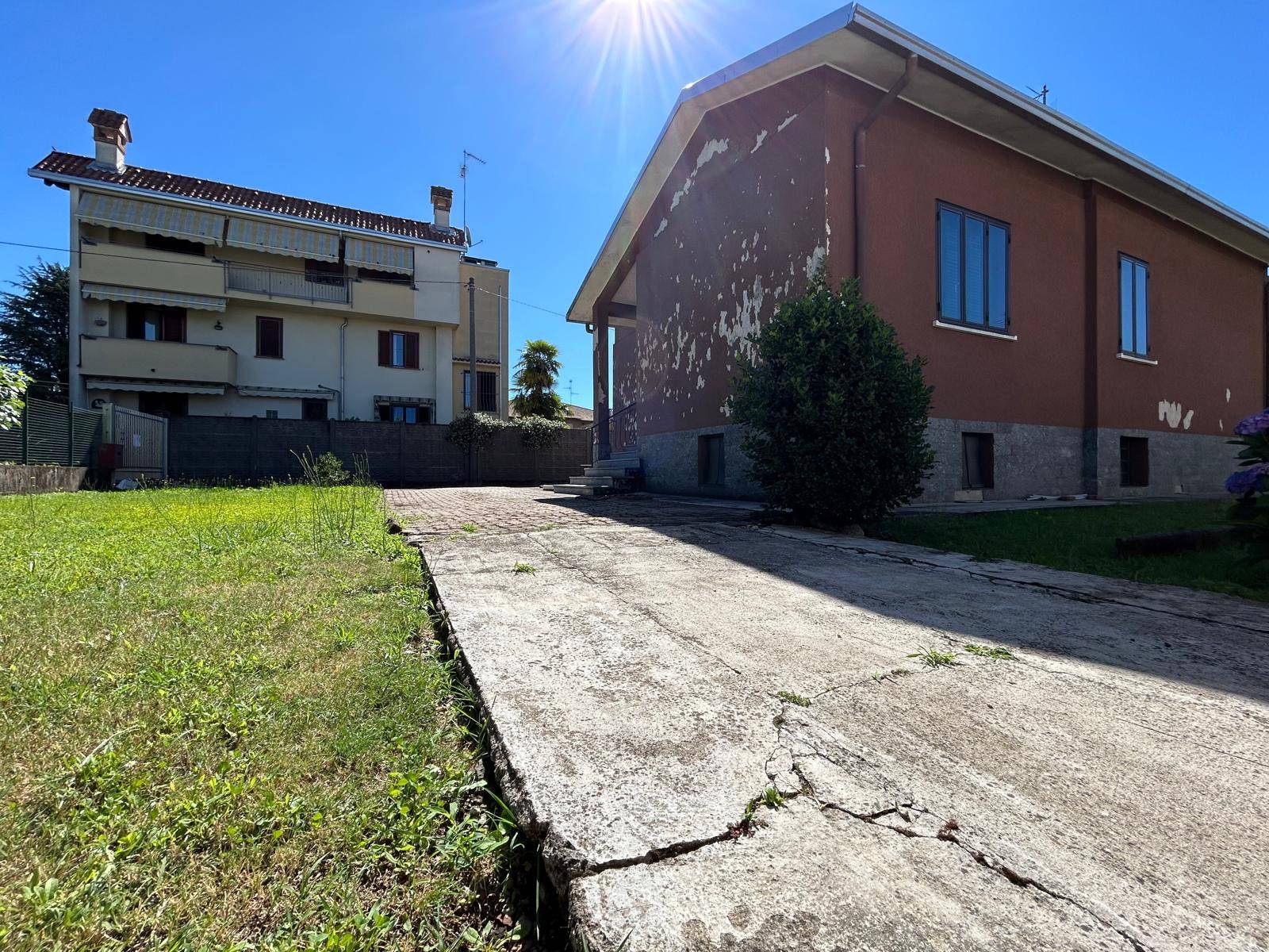Villa in vendita a Solbiate Olona