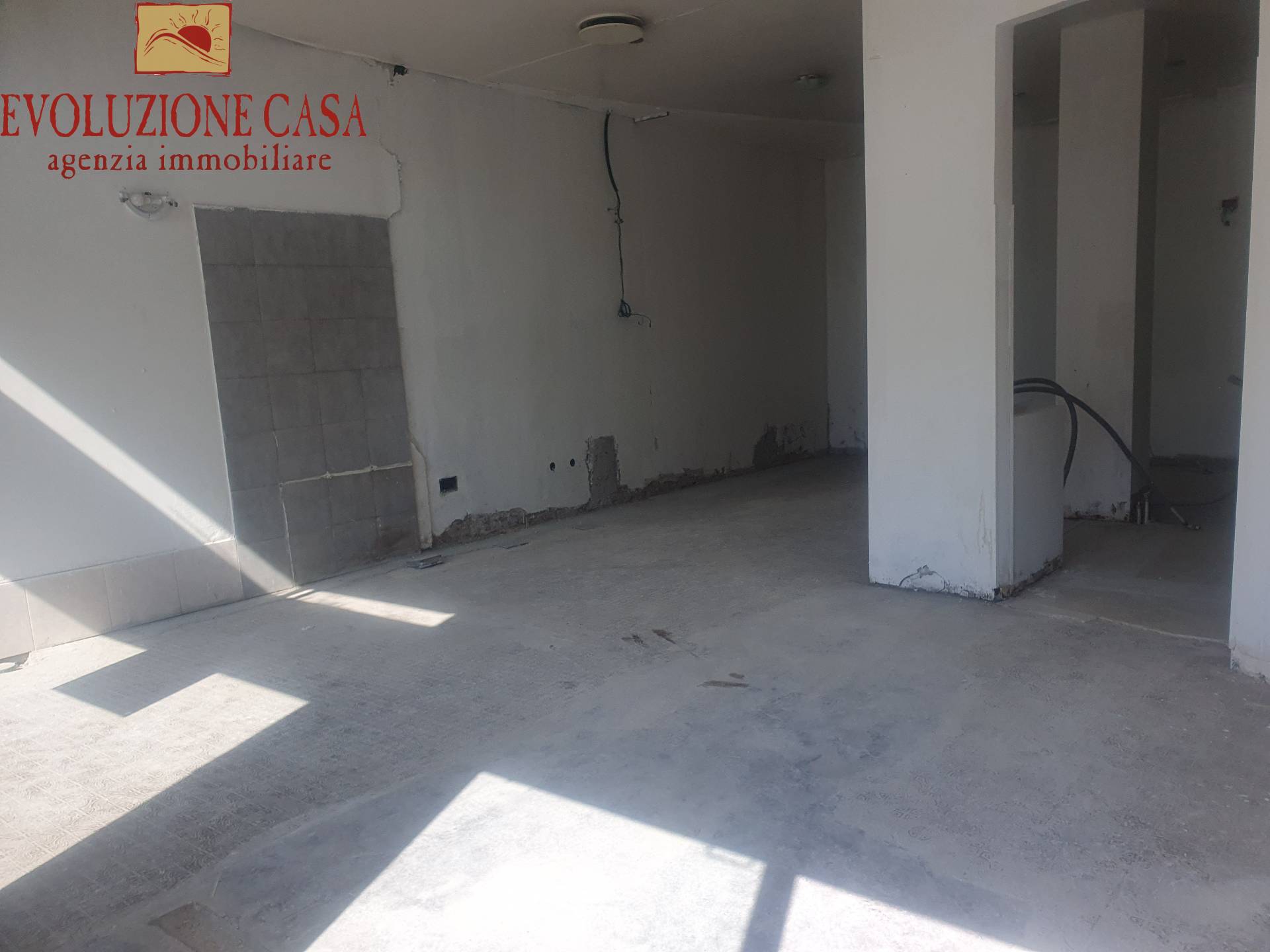 Locale commerciale in vendita a Monfalcone