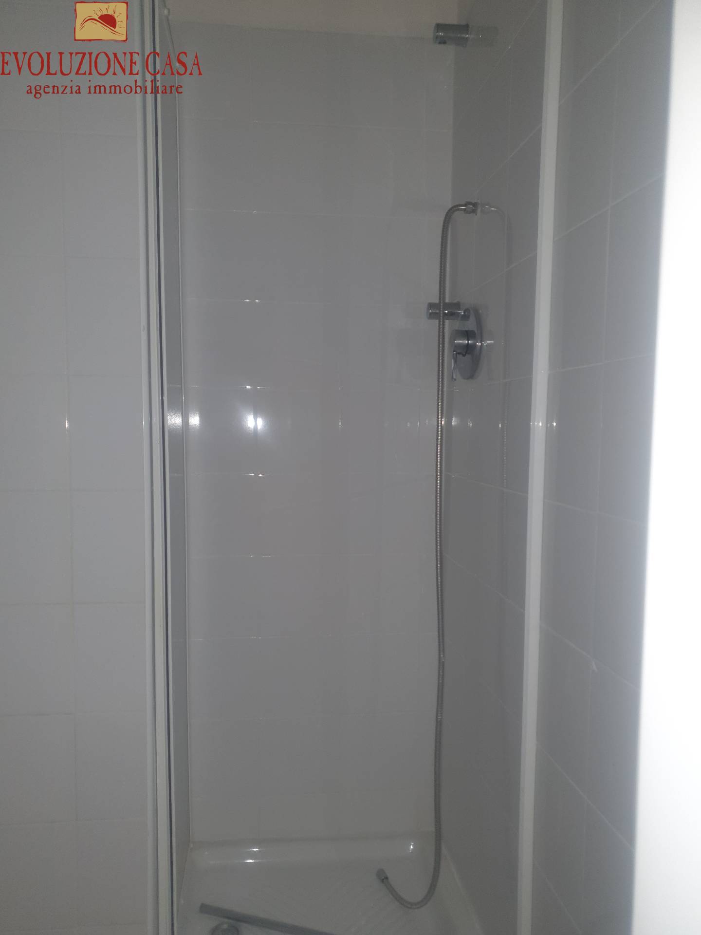 Locale commerciale in vendita a Monfalcone