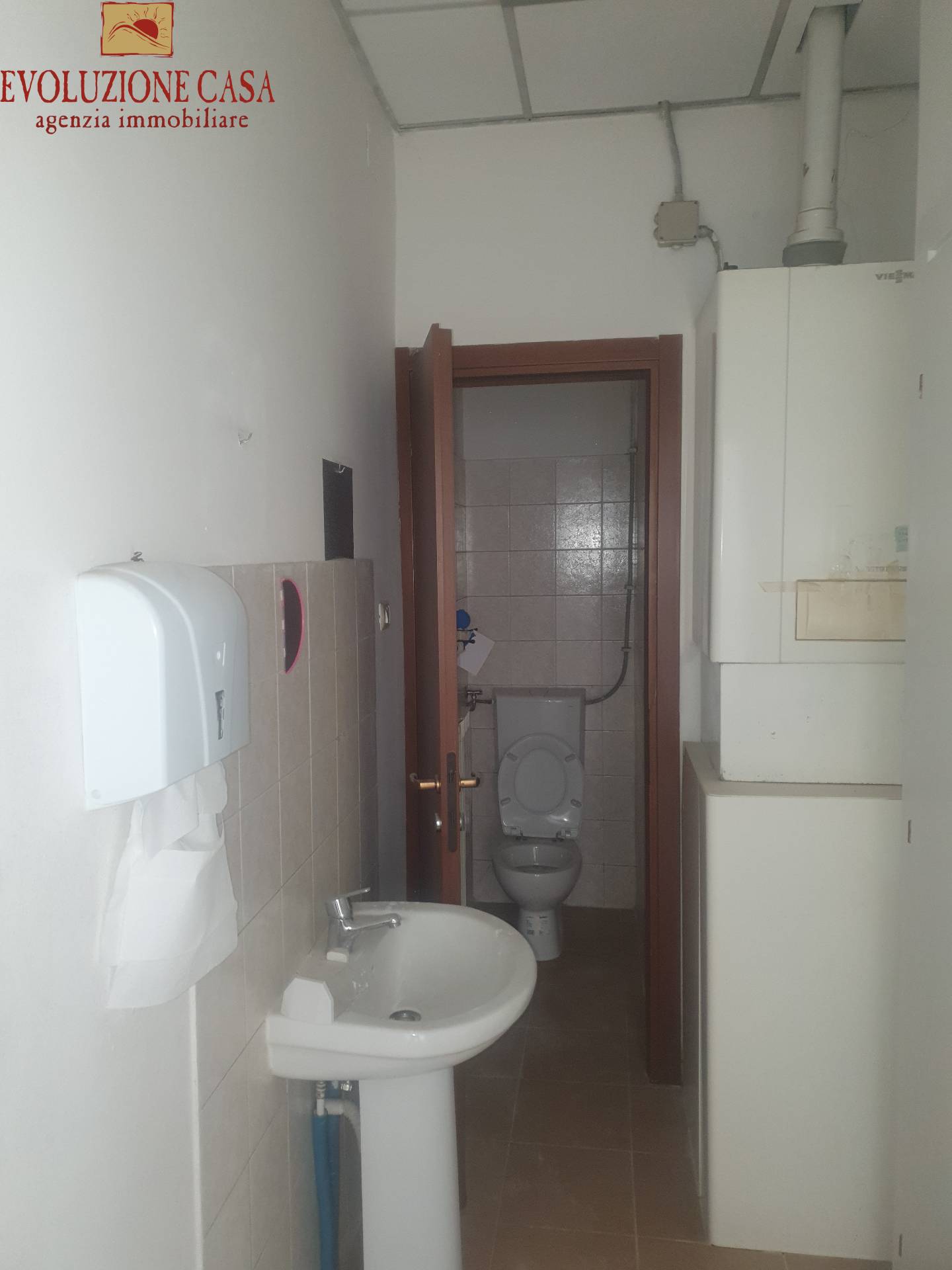 Locale commerciale in vendita a Monfalcone