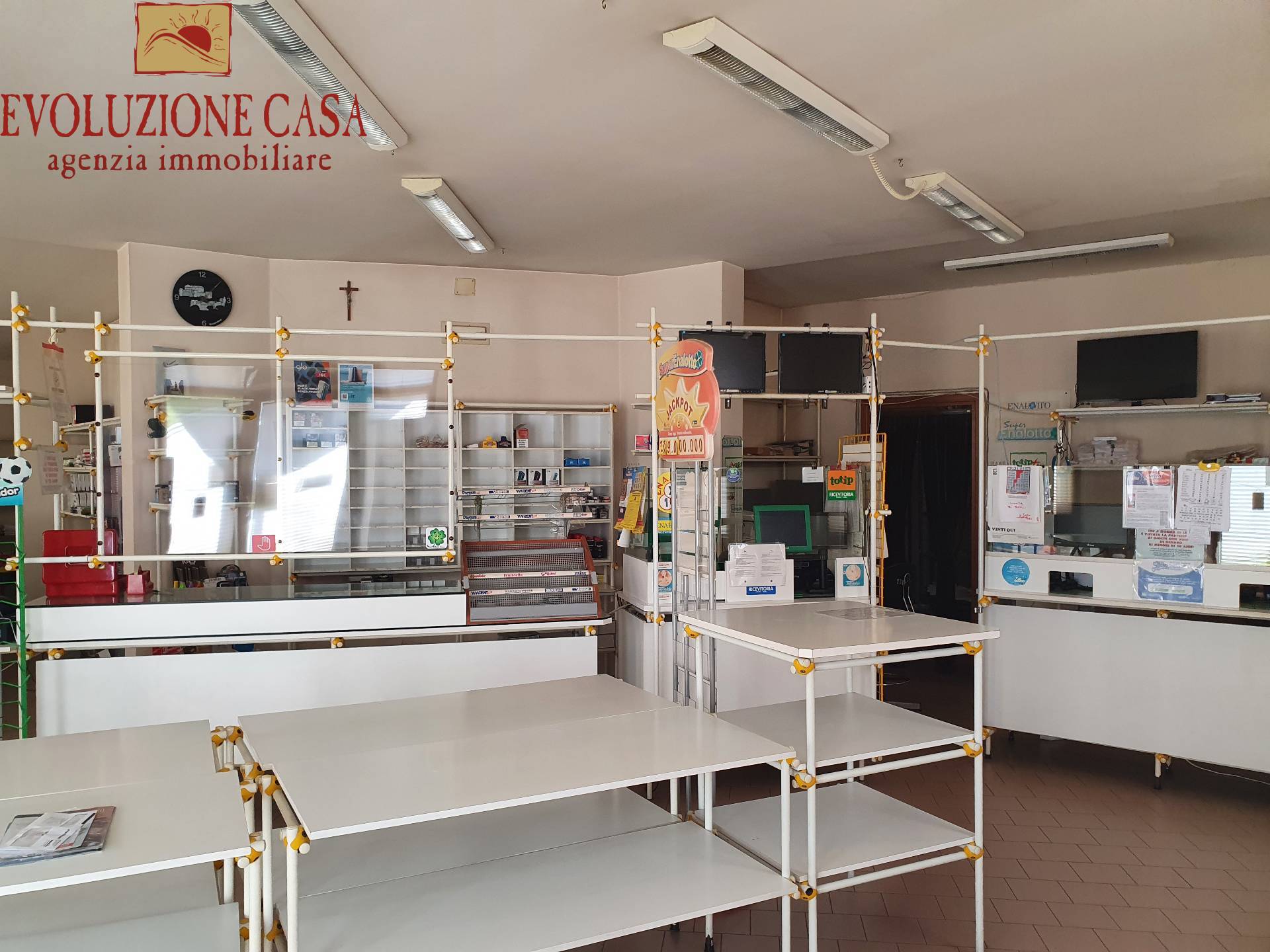 Locale commerciale in vendita a San Canzian d'Isonzo