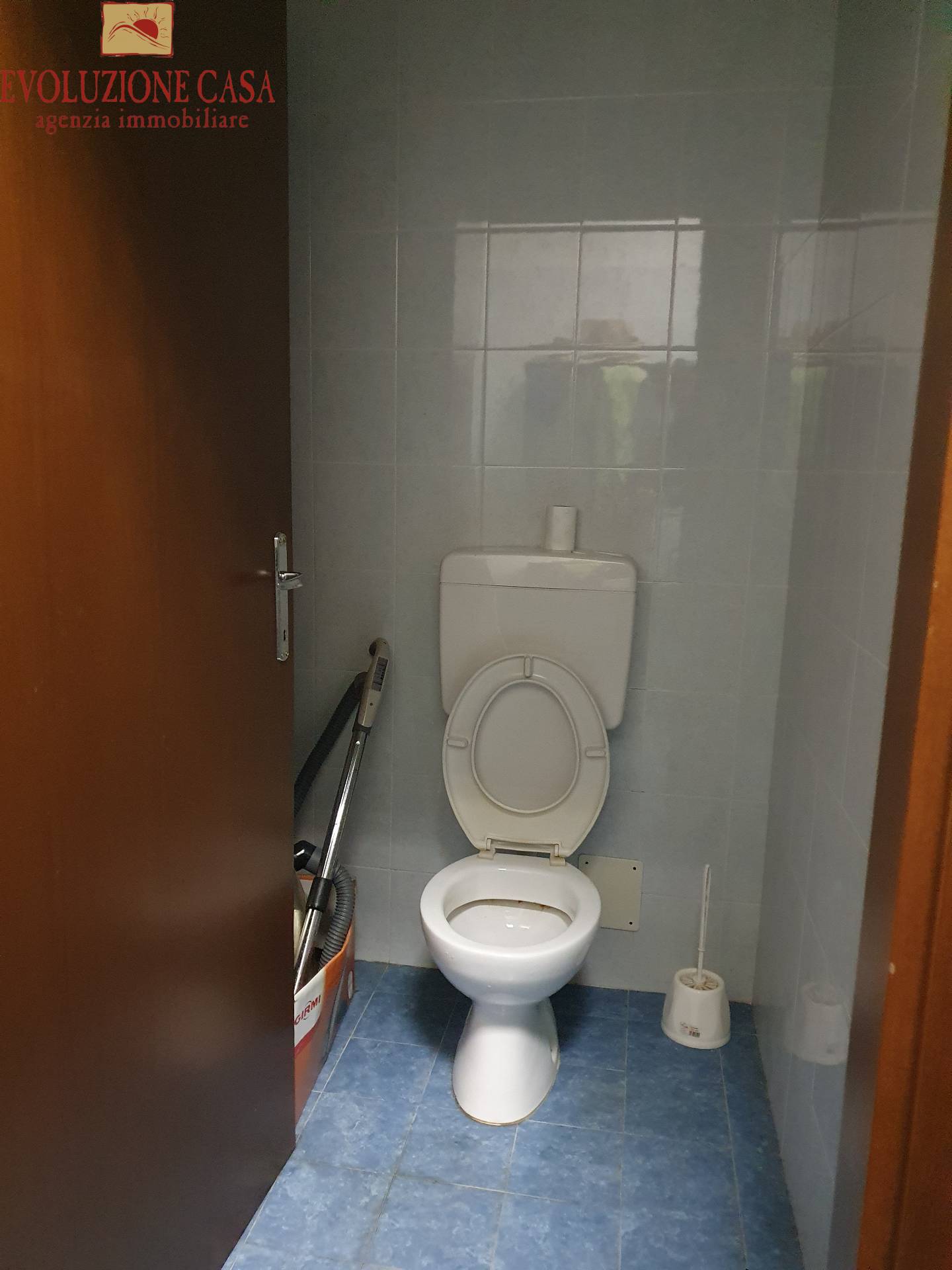 Locale commerciale in vendita a Fiumicello Villa Vicentina