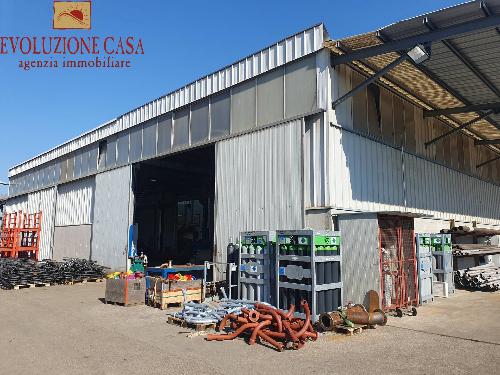 Capannone in vendita a Monfalcone, Schiavetti