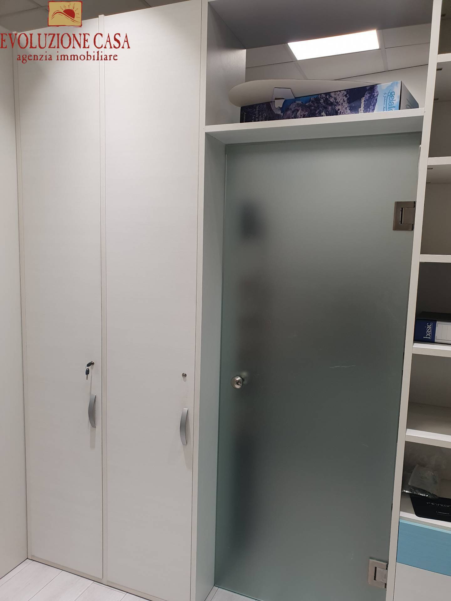 Locale commerciale in vendita a Monfalcone, Centro