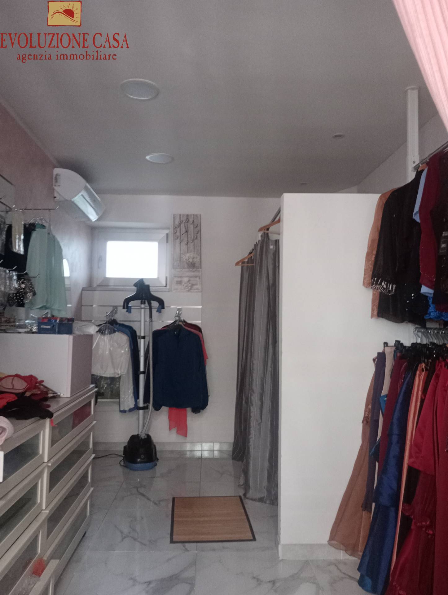 Locale commerciale in vendita a Monfalcone