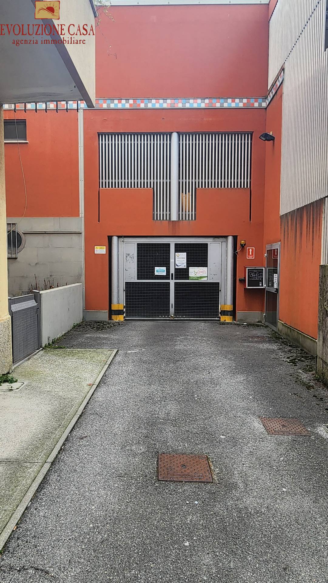 Box o garage in vendita a Monfalcone, Centro