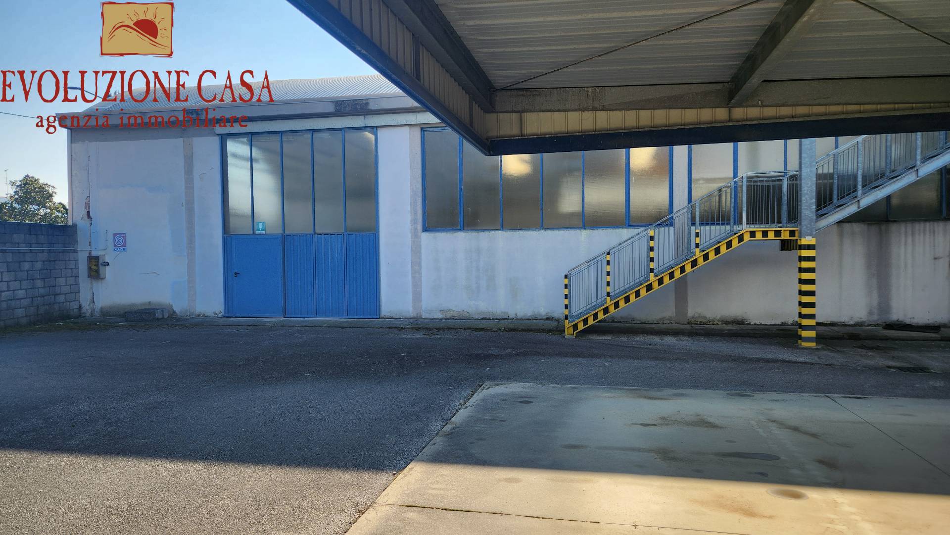 Locale commerciale in vendita a Cormons