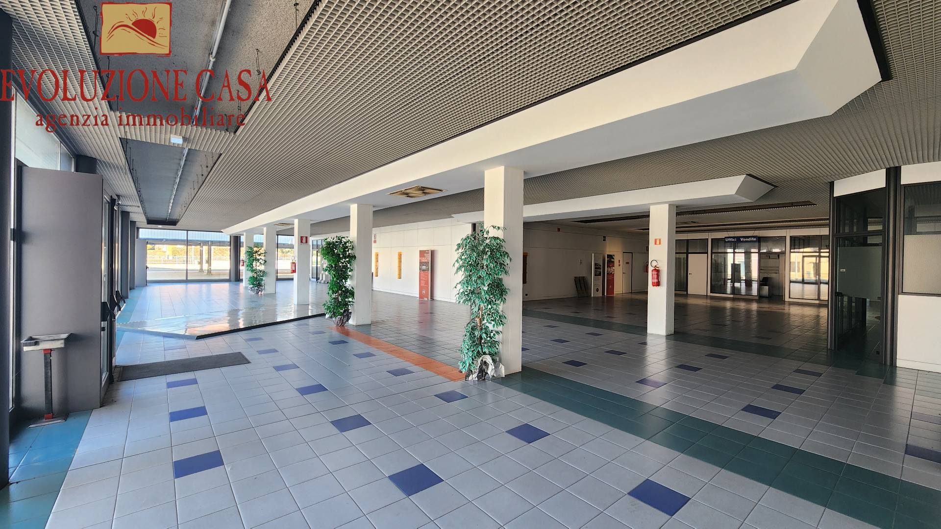 Locale commerciale in vendita a Cormons