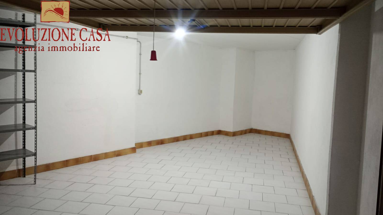 Box o garage in vendita a Monfalcone, Centro