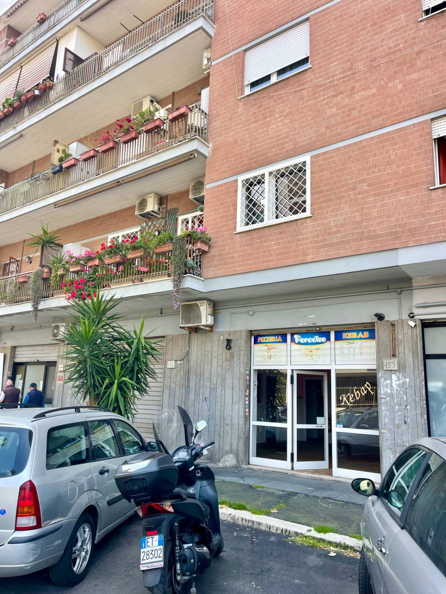 LOCALE COMMERCIALE in vendita a Roma