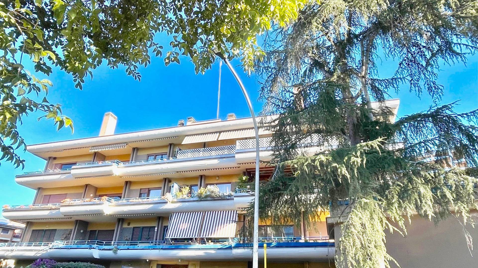 APPARTAMENTO in vendita a Roma, Axa