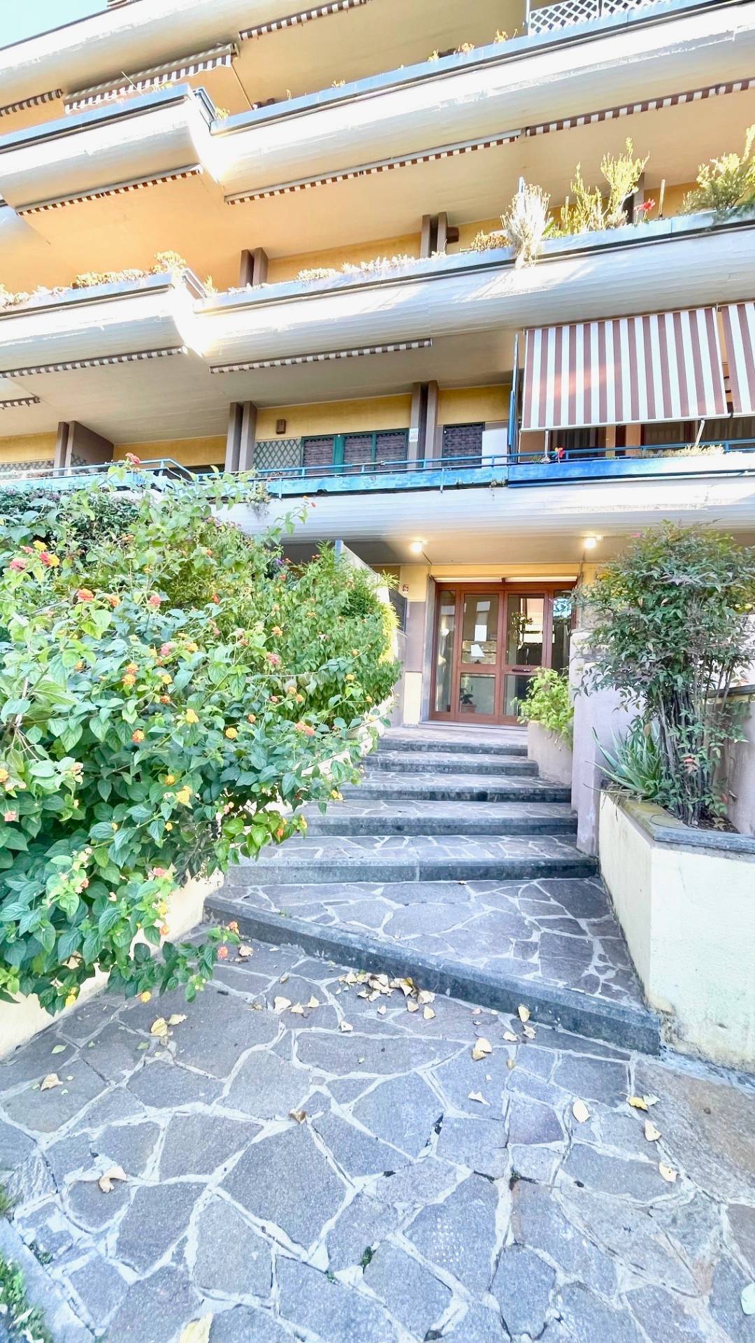 APPARTAMENTO in vendita a Roma, Axa