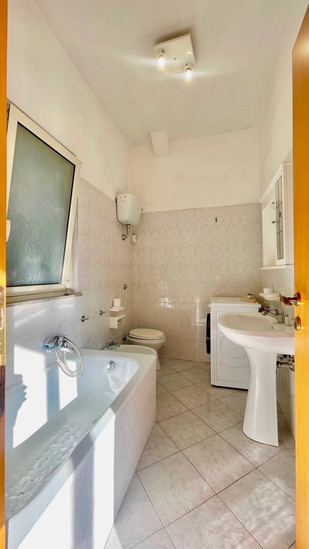 APPARTAMENTO in vendita a Roma, Ostia