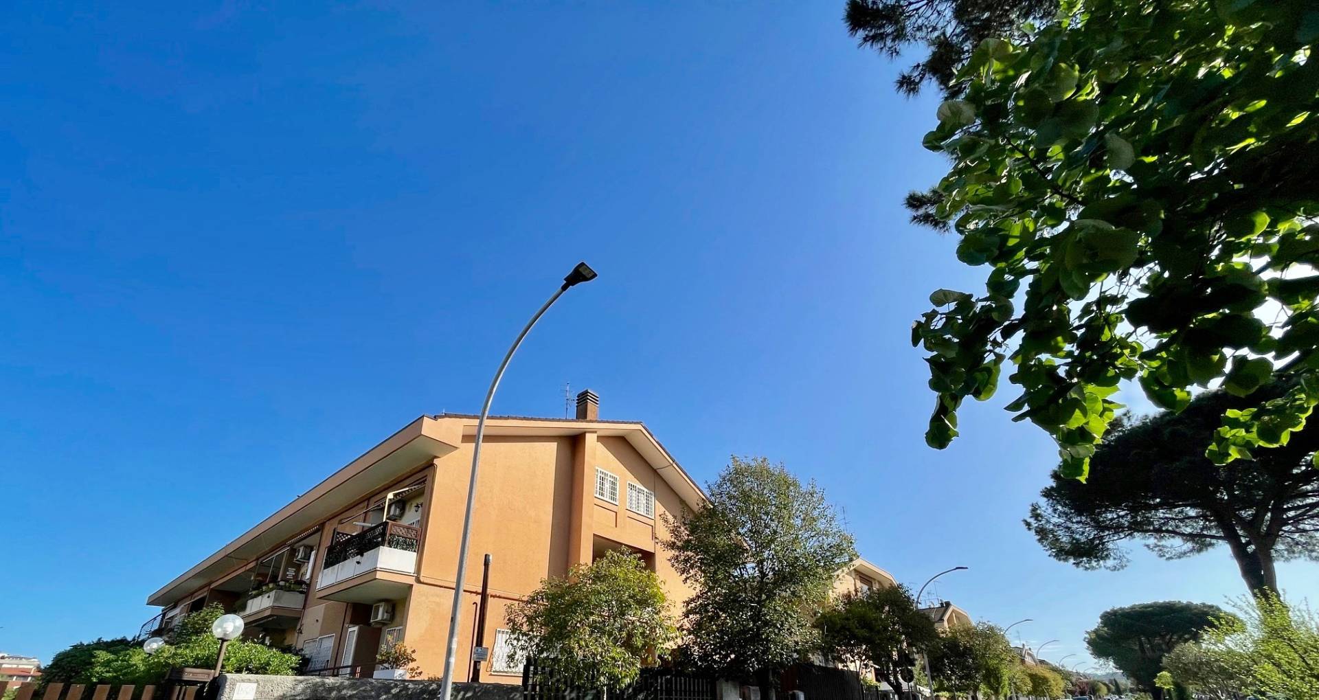 APPARTAMENTO in vendita a Roma, Axa