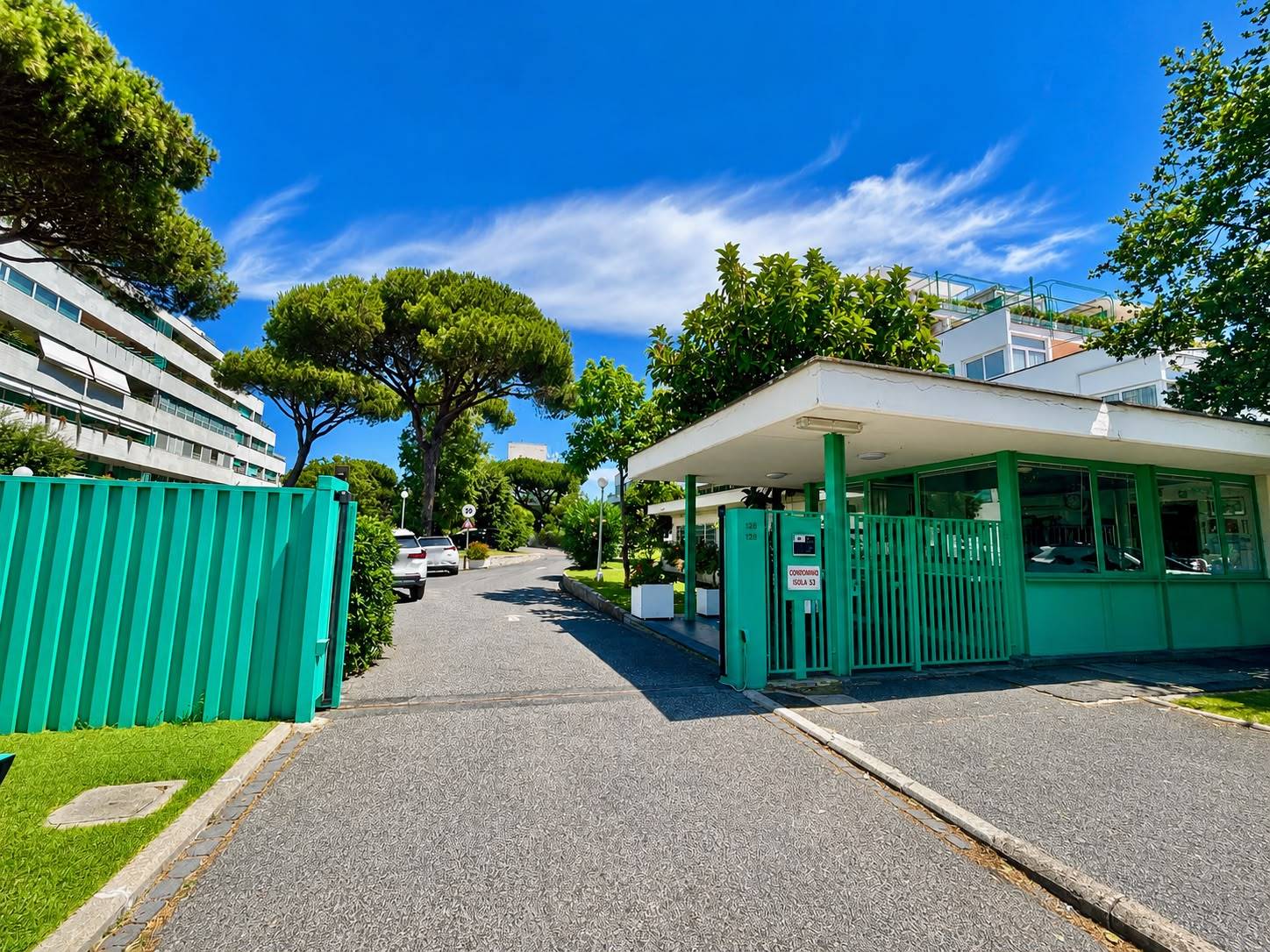 APPARTAMENTO in vendita a Roma, Casalpalocco
