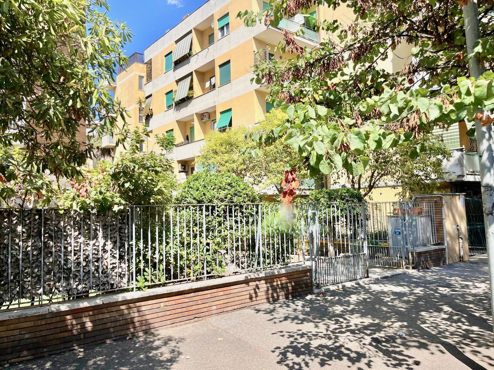 APPARTAMENTO in affitto a Roma