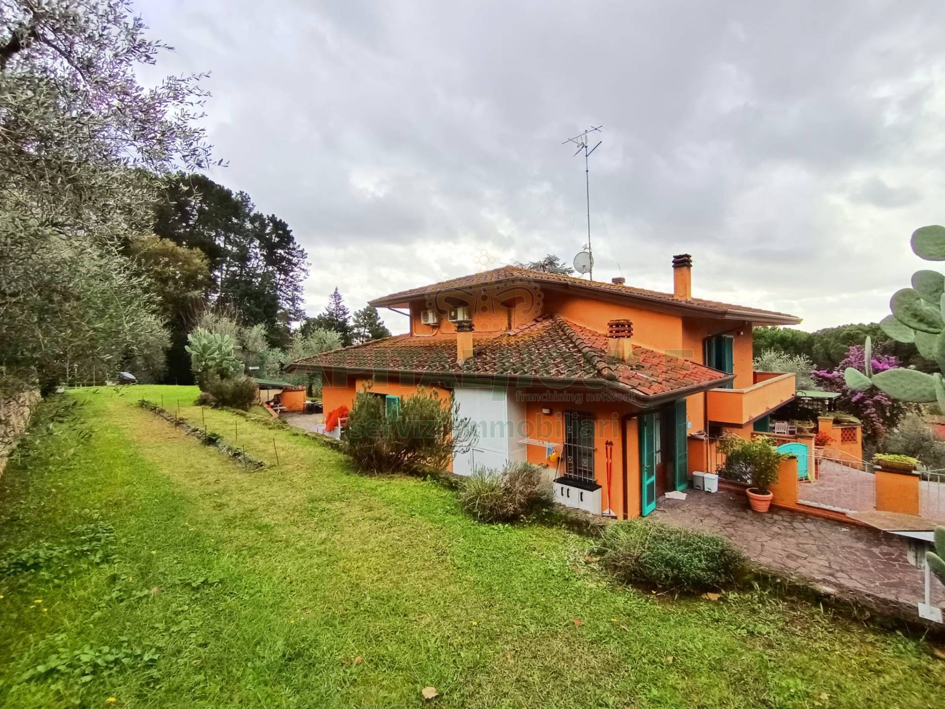 Villa in vendita a Massarosa