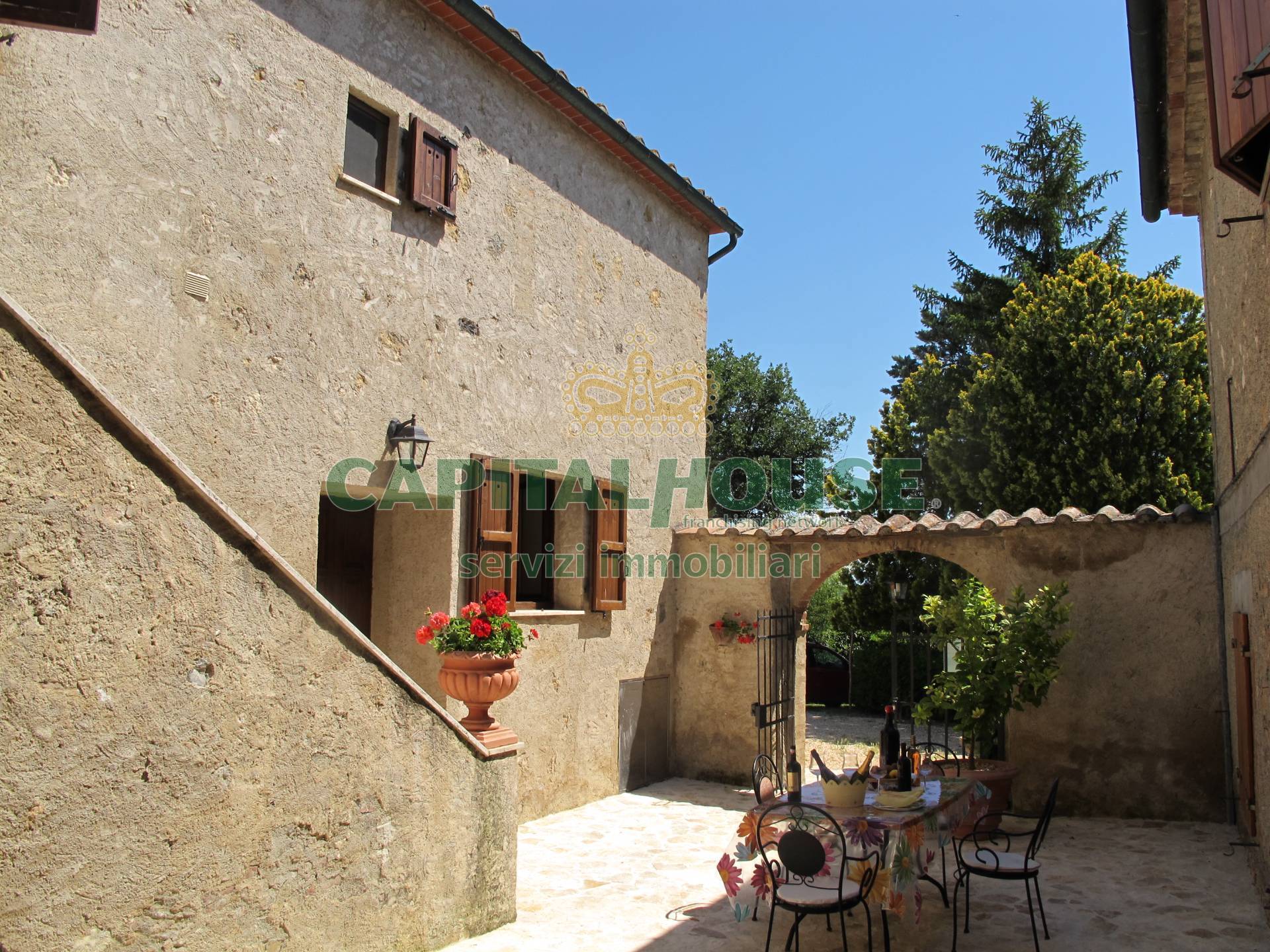 Rustico in vendita a Colle di Val d'Elsa, Quartaia