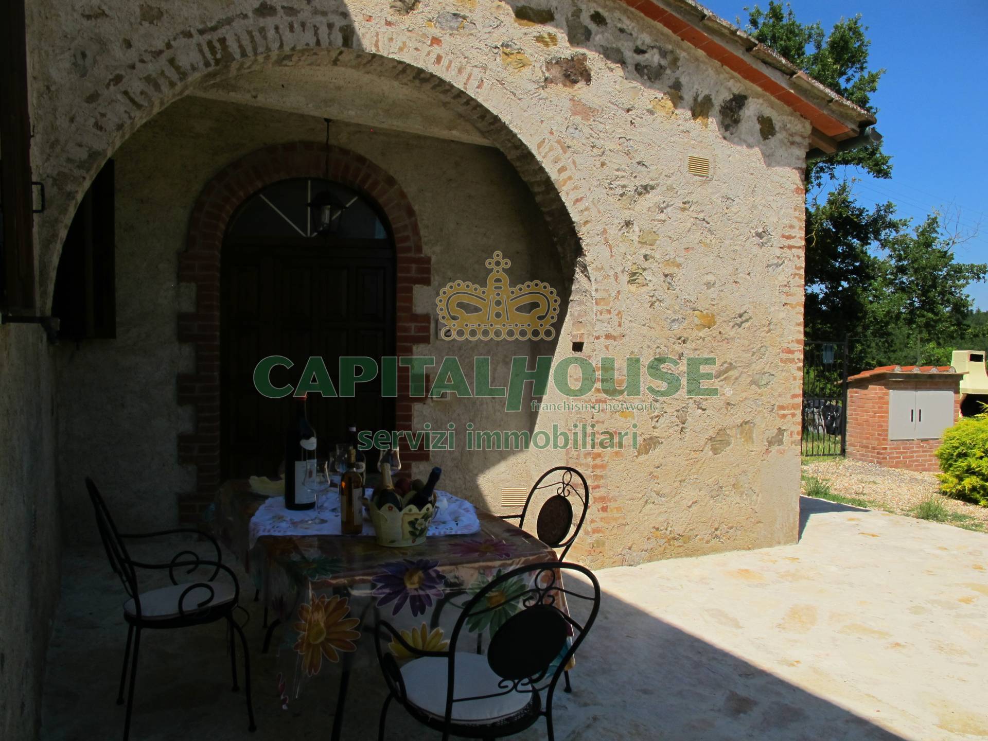 Rustico in vendita a Colle di Val d'Elsa, Quartaia