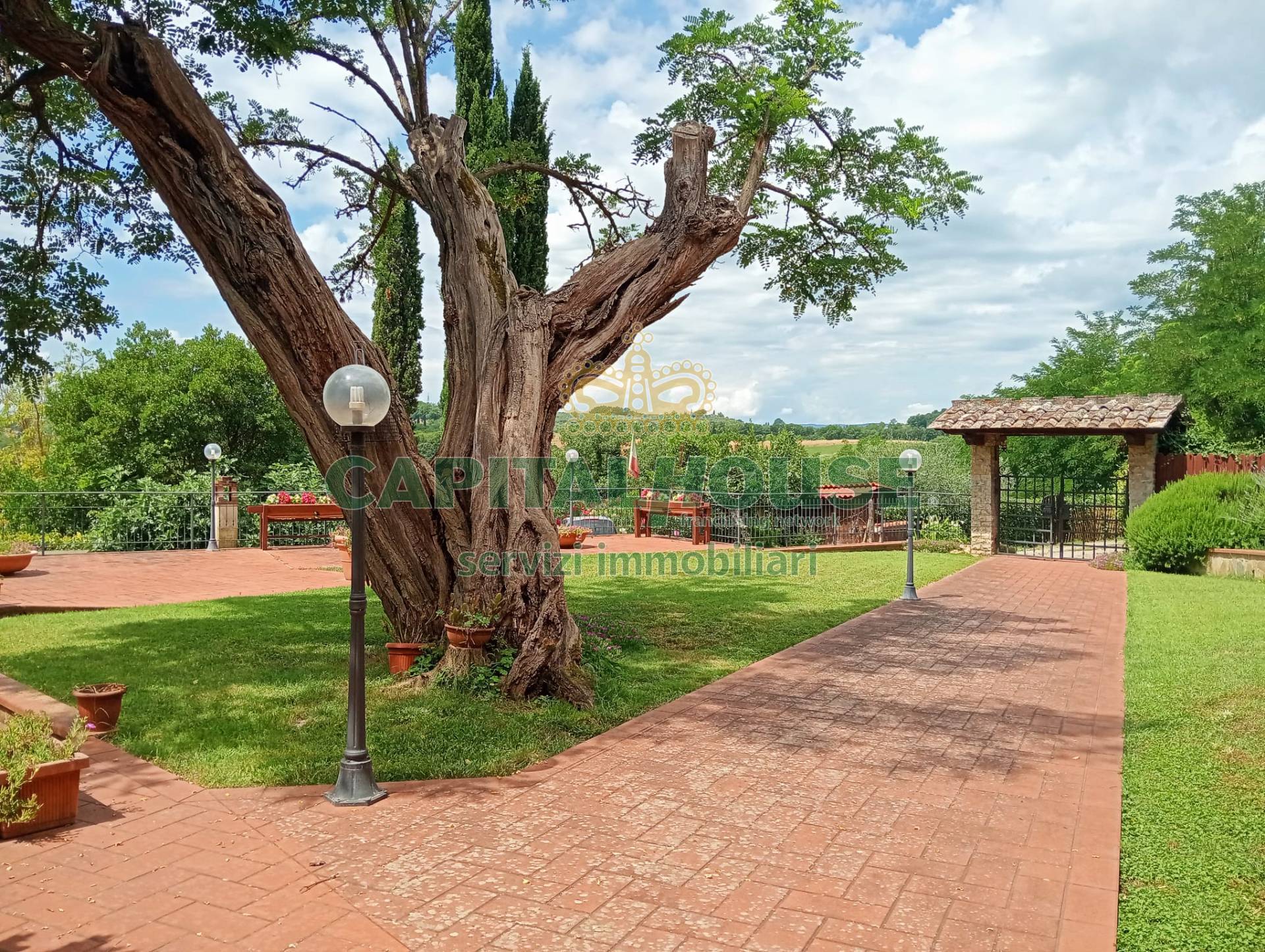 Casa colonica in vendita a Poggibonsi