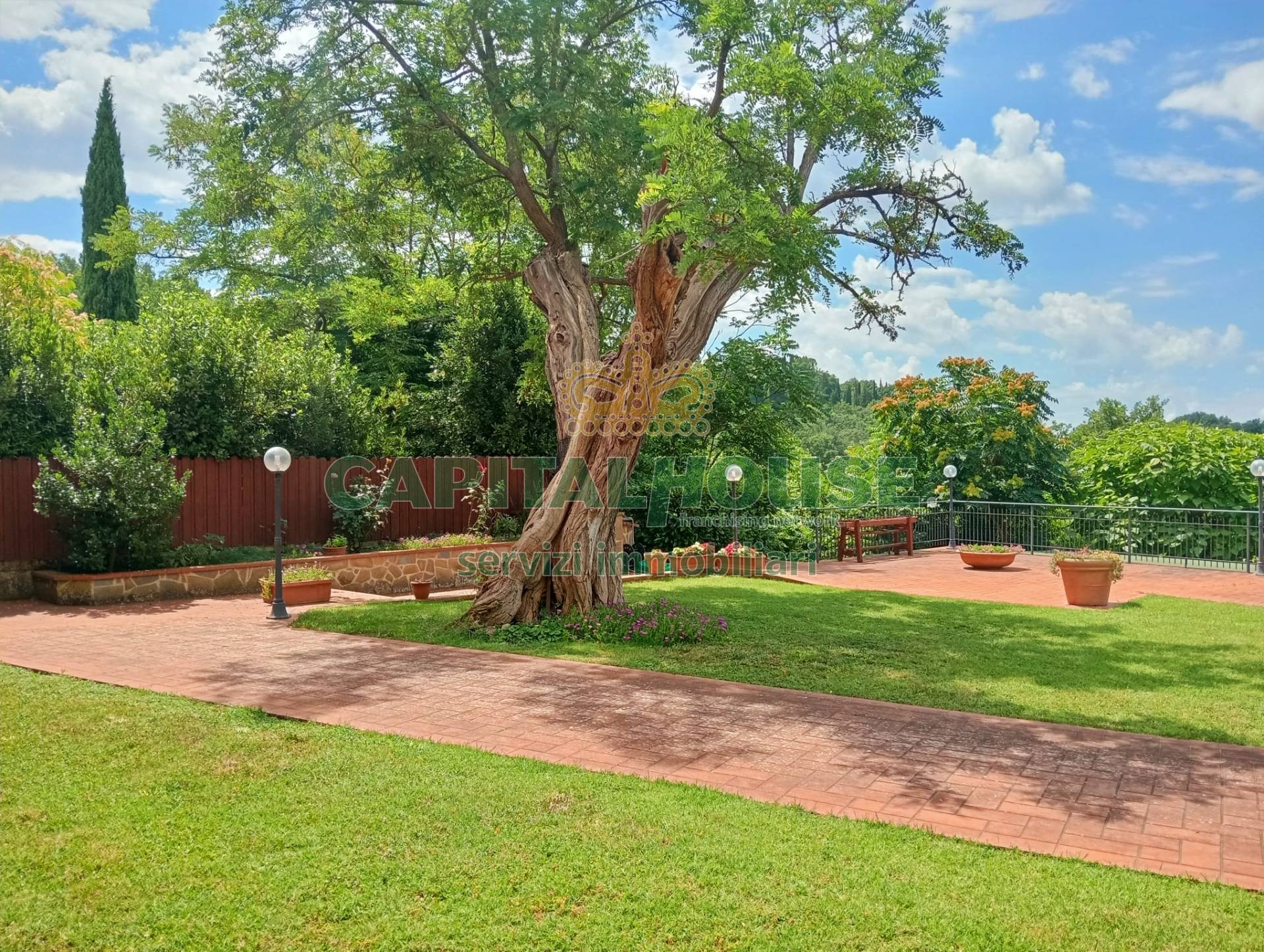 Casa colonica in vendita a Poggibonsi