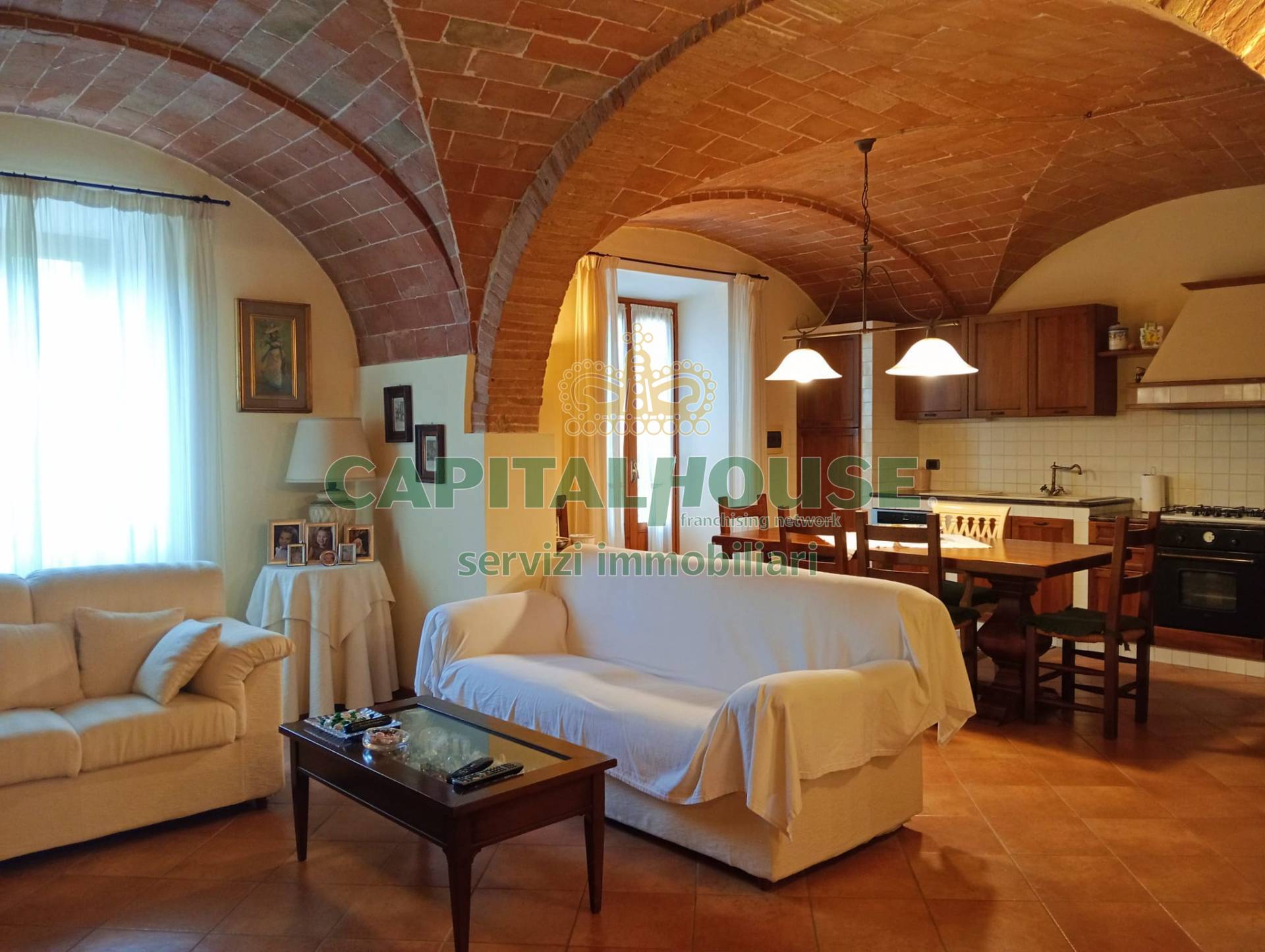 Casa colonica in vendita a Poggibonsi