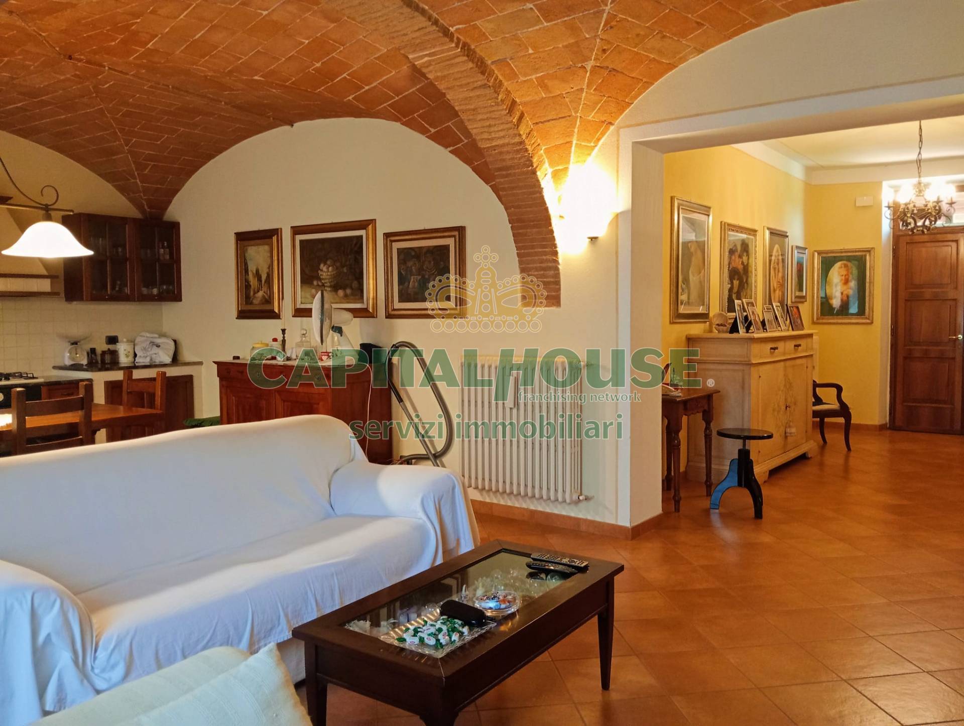 Casa colonica in vendita a Poggibonsi