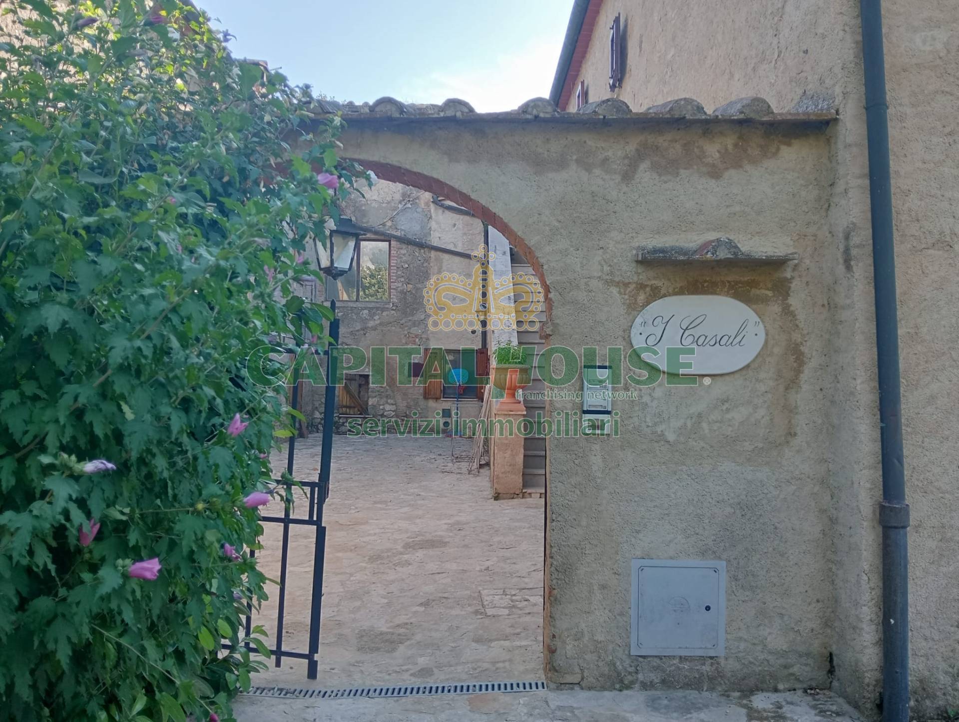 Rustico in vendita a Colle di Val d'Elsa, Quartaia