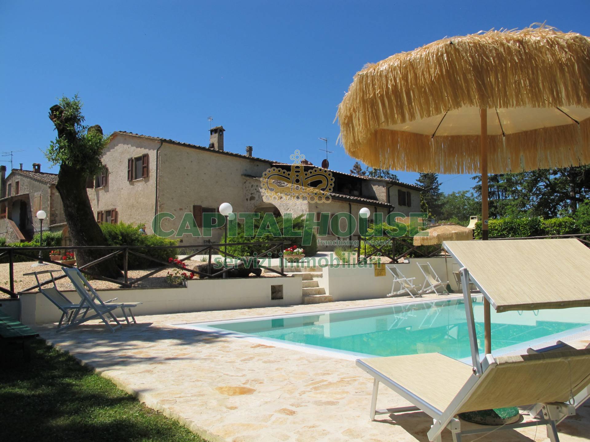 Rustico in vendita a Colle di Val d'Elsa, Quartaia