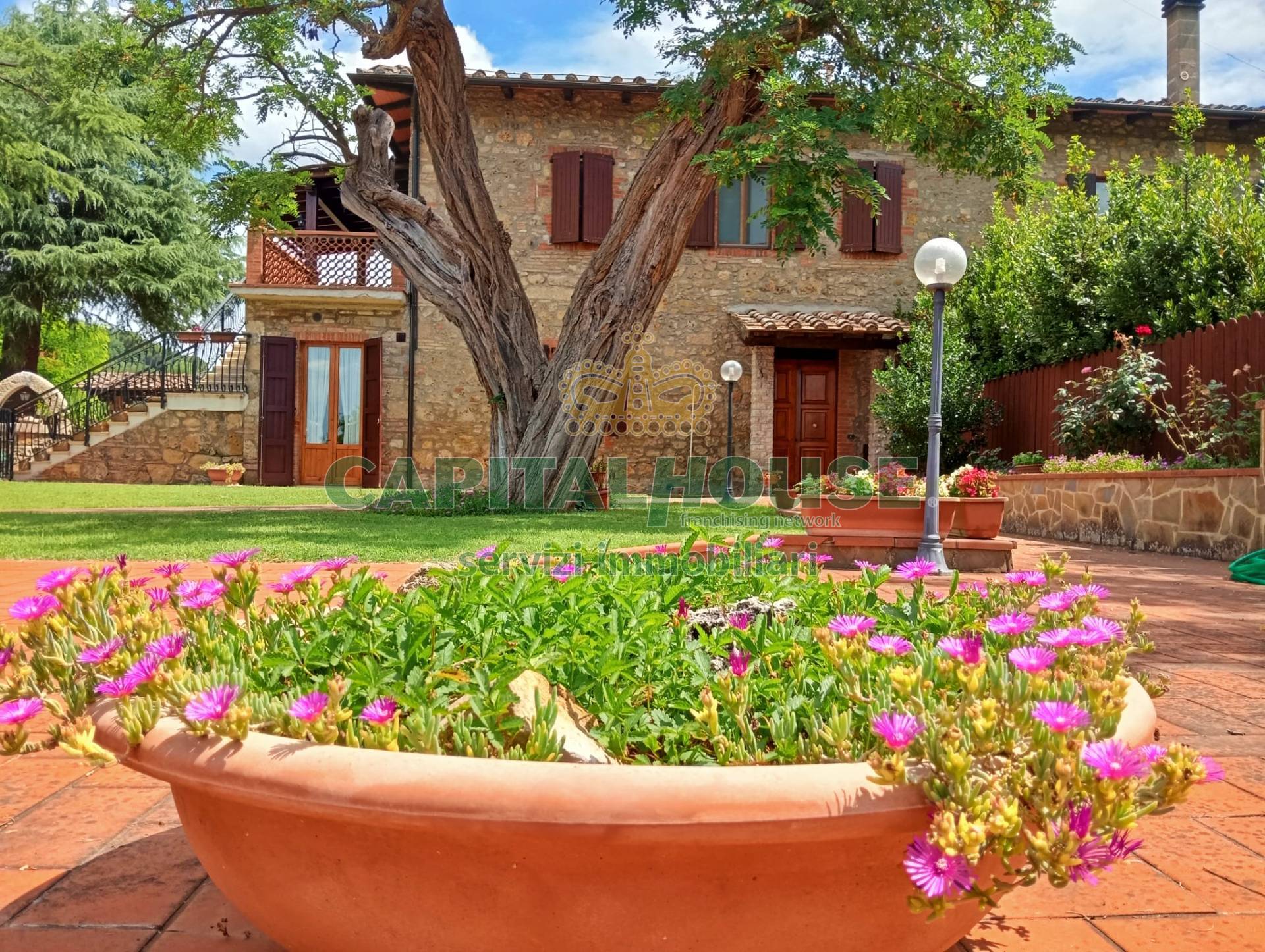 Casa colonica in vendita a Poggibonsi