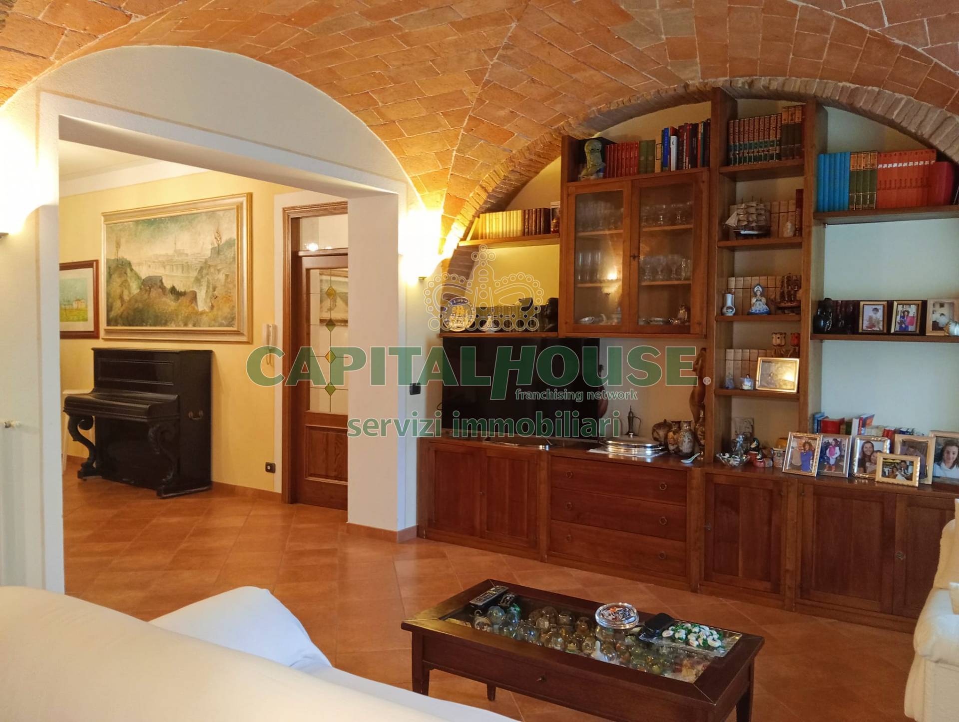 Casa colonica in vendita a Poggibonsi