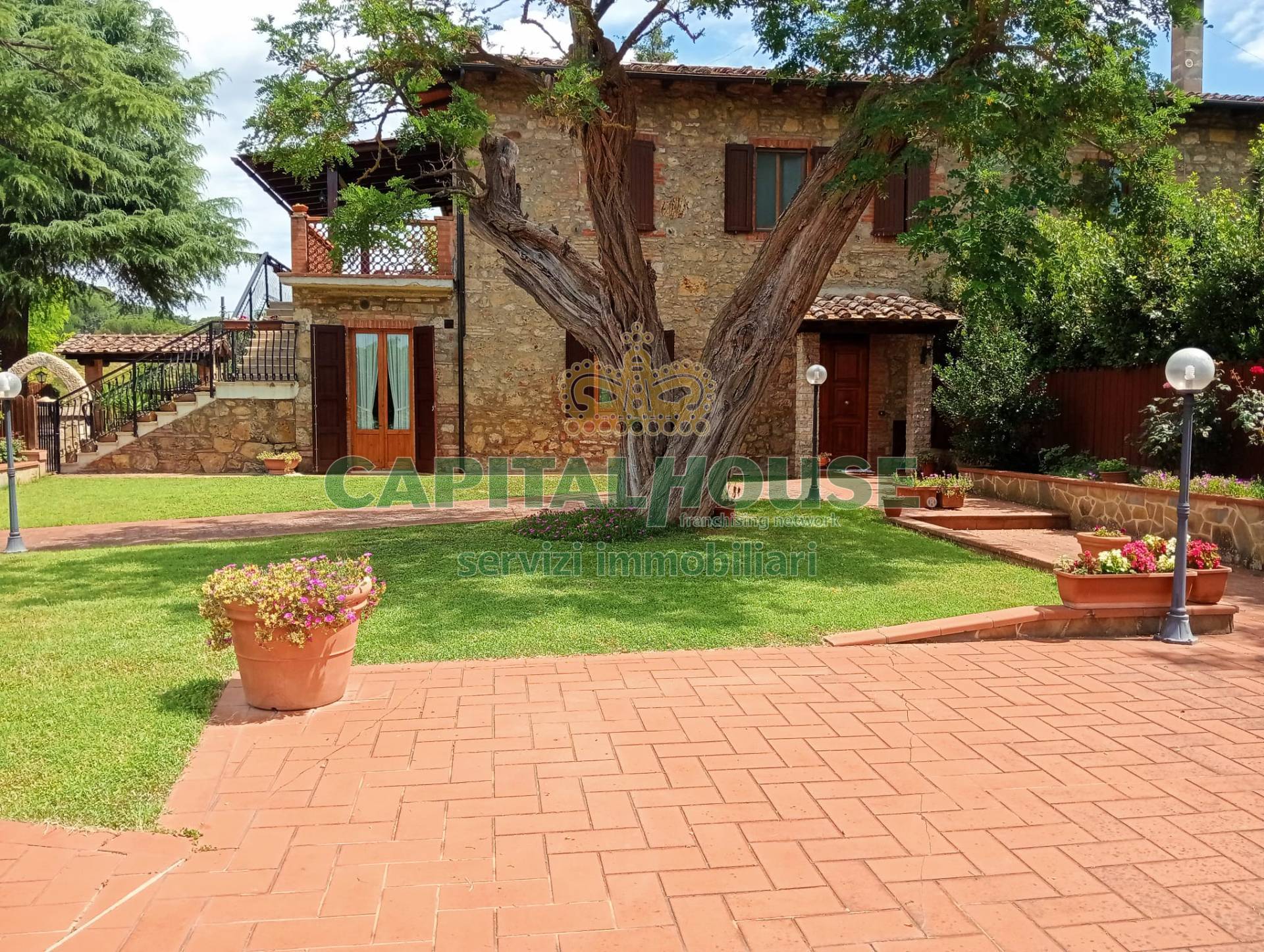 Casa colonica in vendita a Poggibonsi