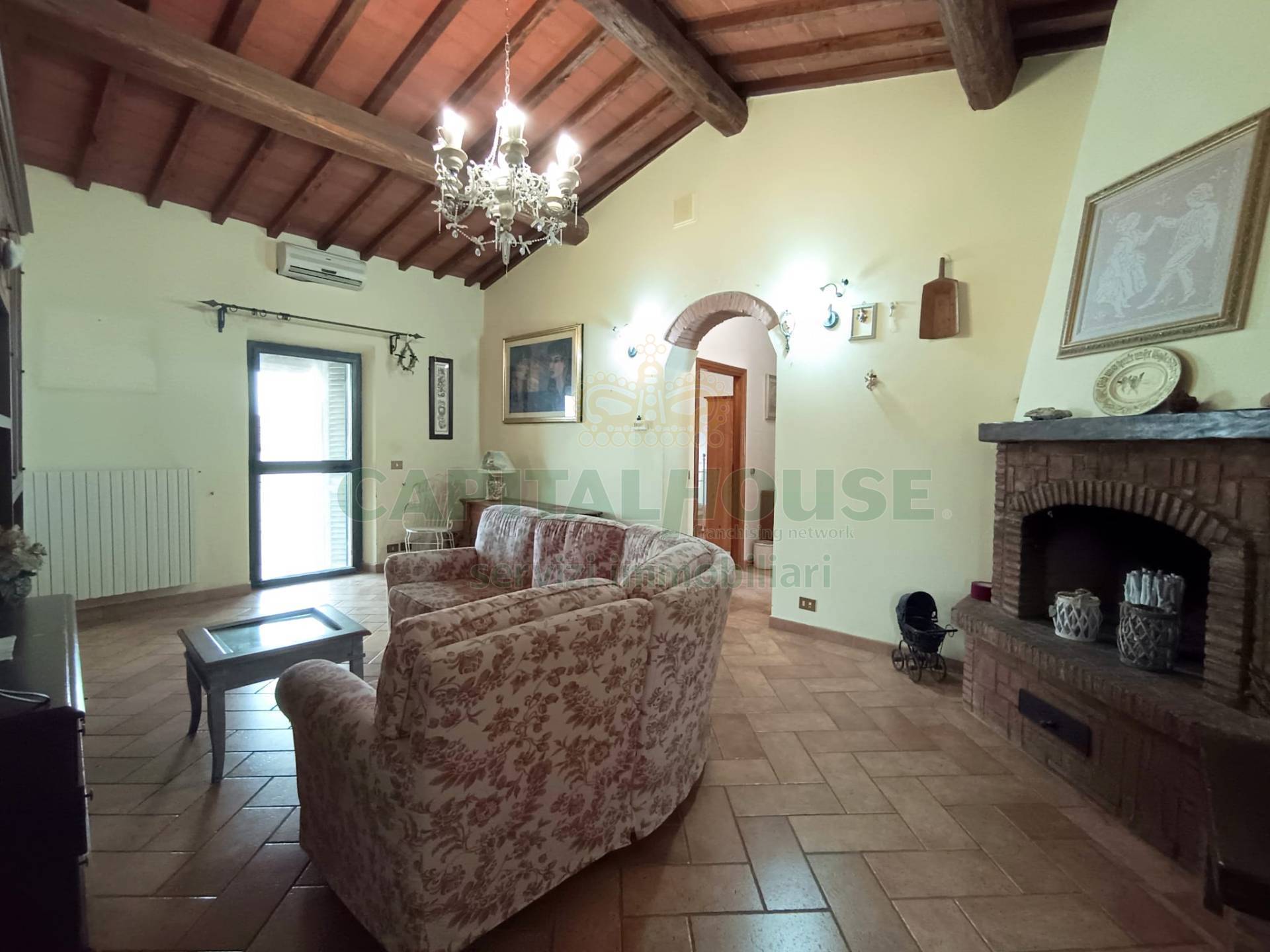 Casa colonica in vendita a San Gimignano