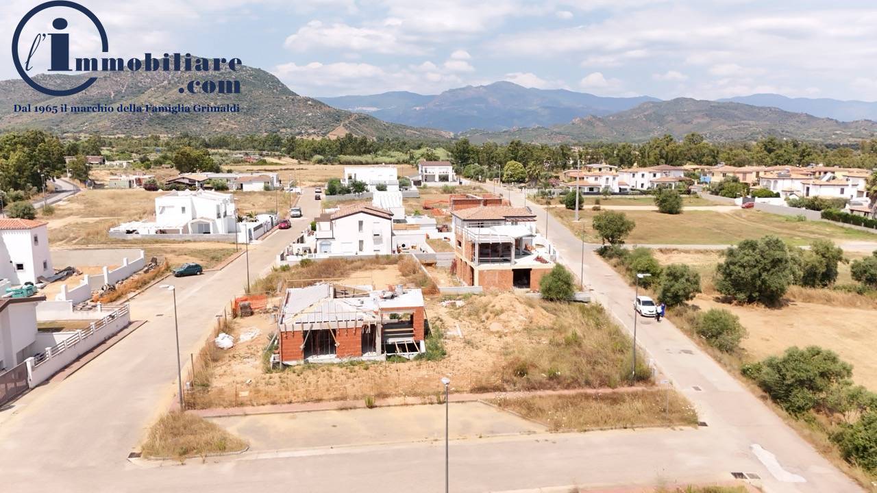 Terreno edificabile in vendita a Girasole