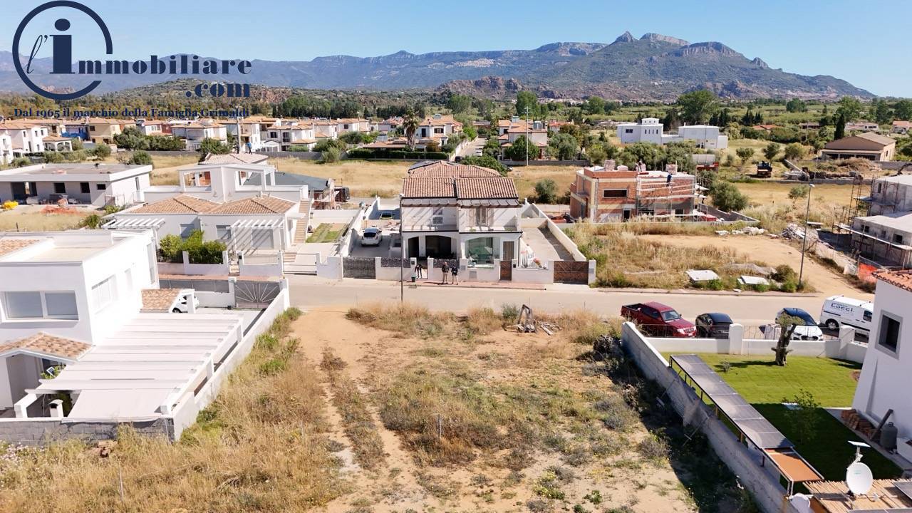 Terreno edificabile in vendita a Girasole