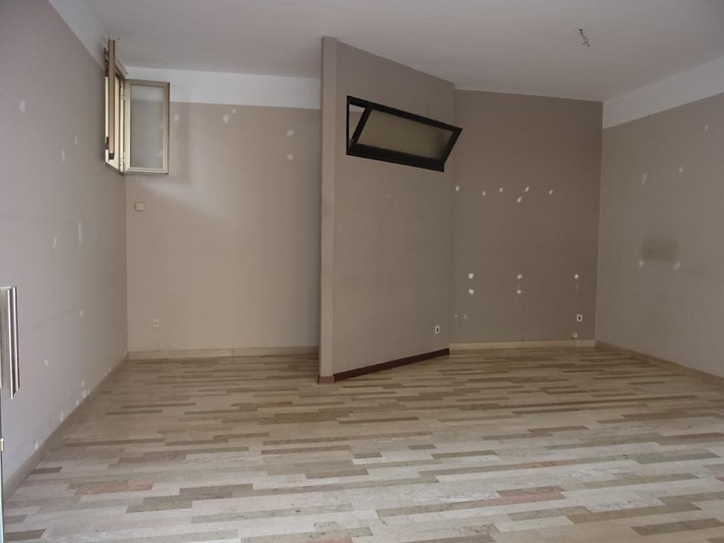 Locale commerciale in affitto a Crocetta del Montello