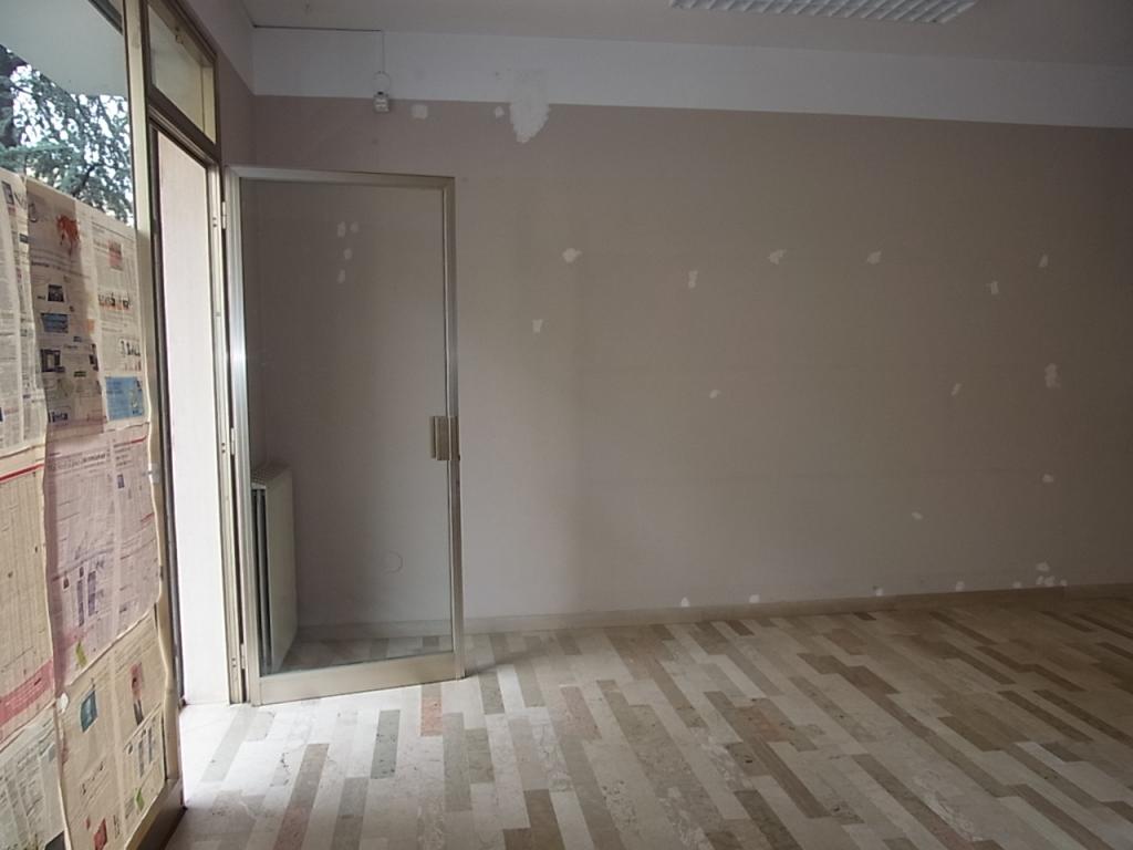 Locale commerciale in affitto a Crocetta del Montello