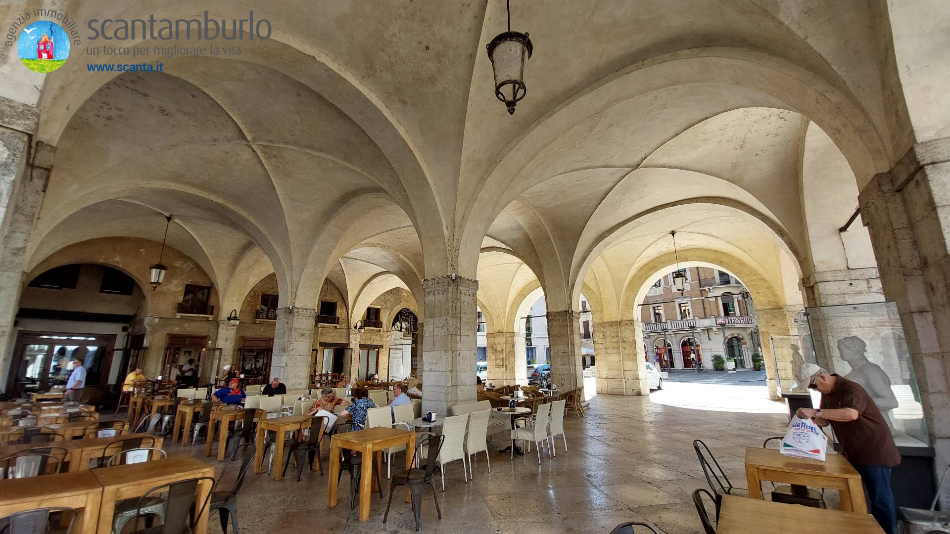 Negozio in vendita a Treviso, Centro storico