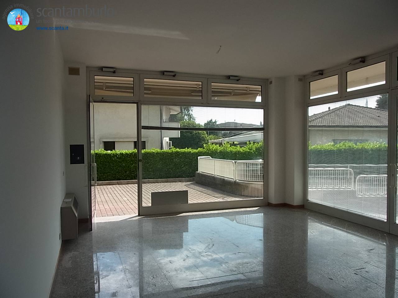 Locale commerciale in vendita a Treviso, S. Bona