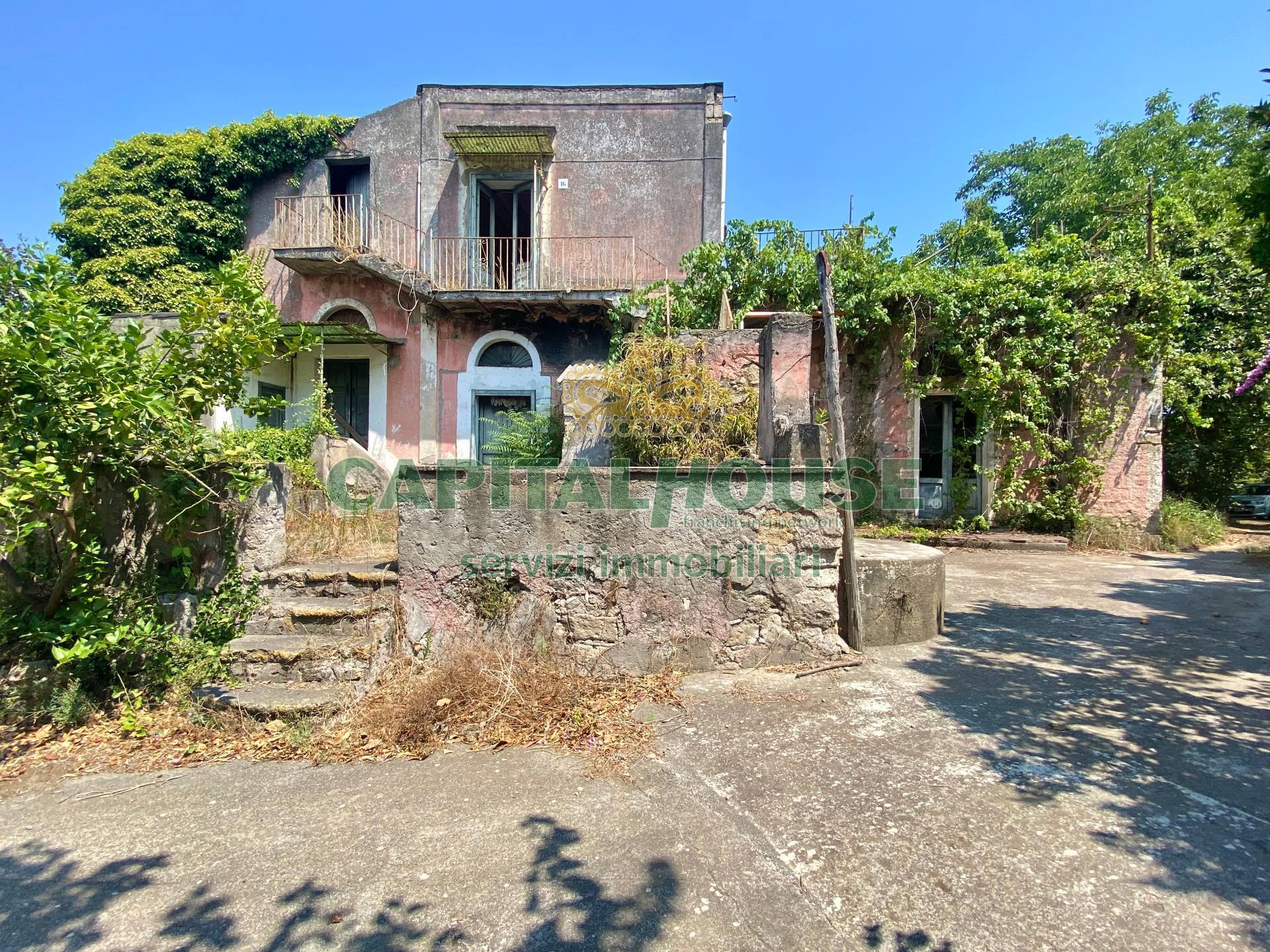 Rudere in vendita a Palma Campania