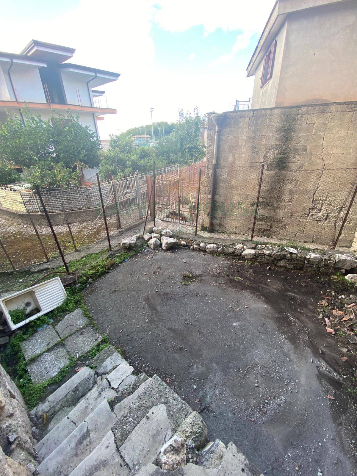 Deposito in vendita a Domicella