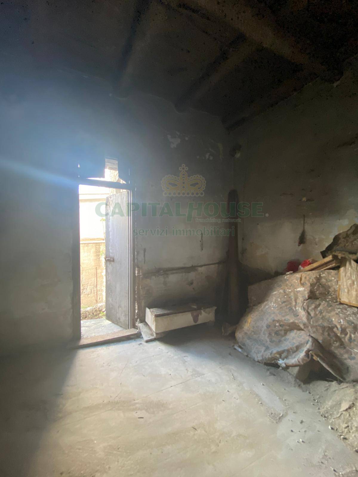 Deposito in vendita a Domicella